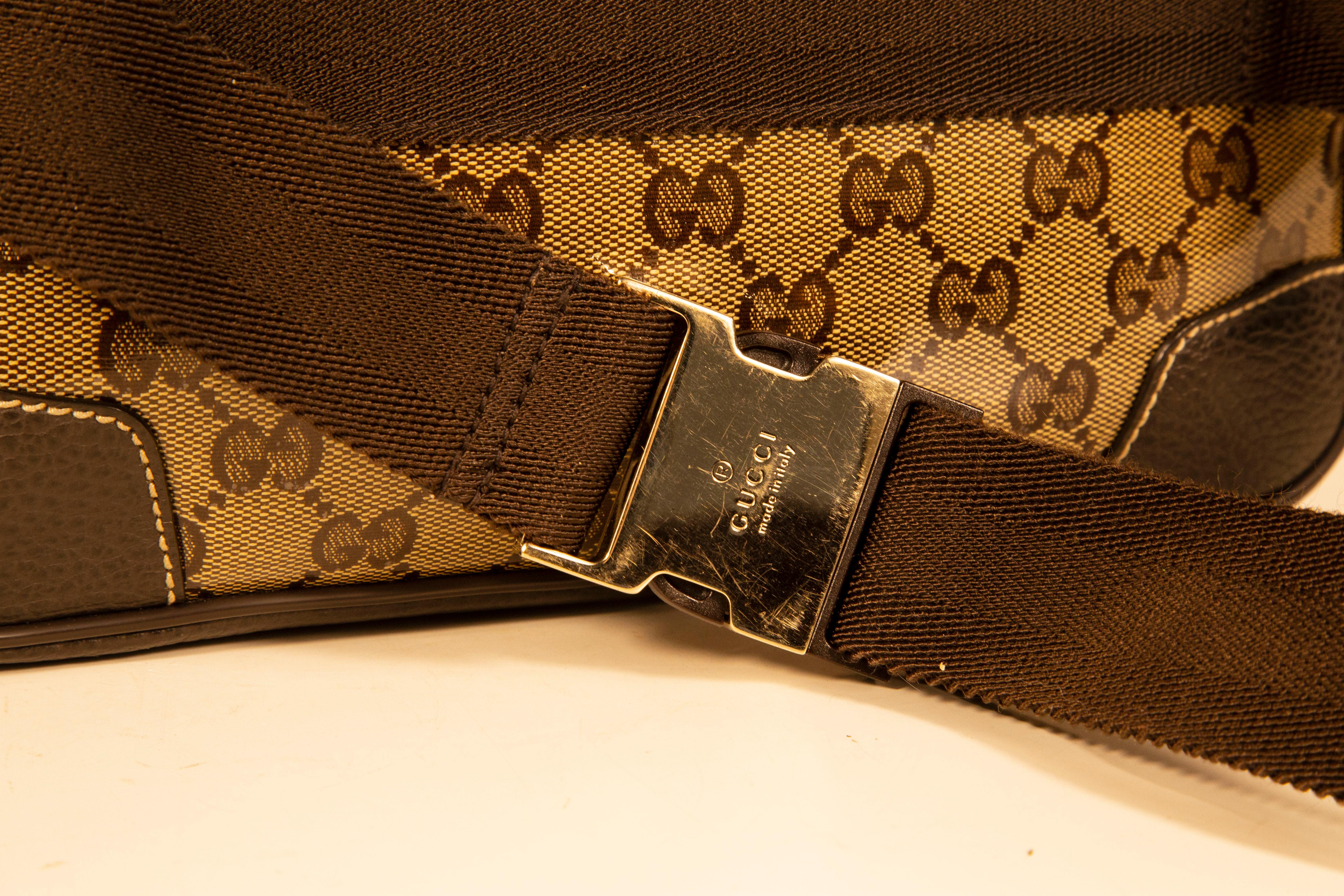 Borsa Gucci GG anni 2000 in PVC con cristalli e pelle marrone in vendita 7