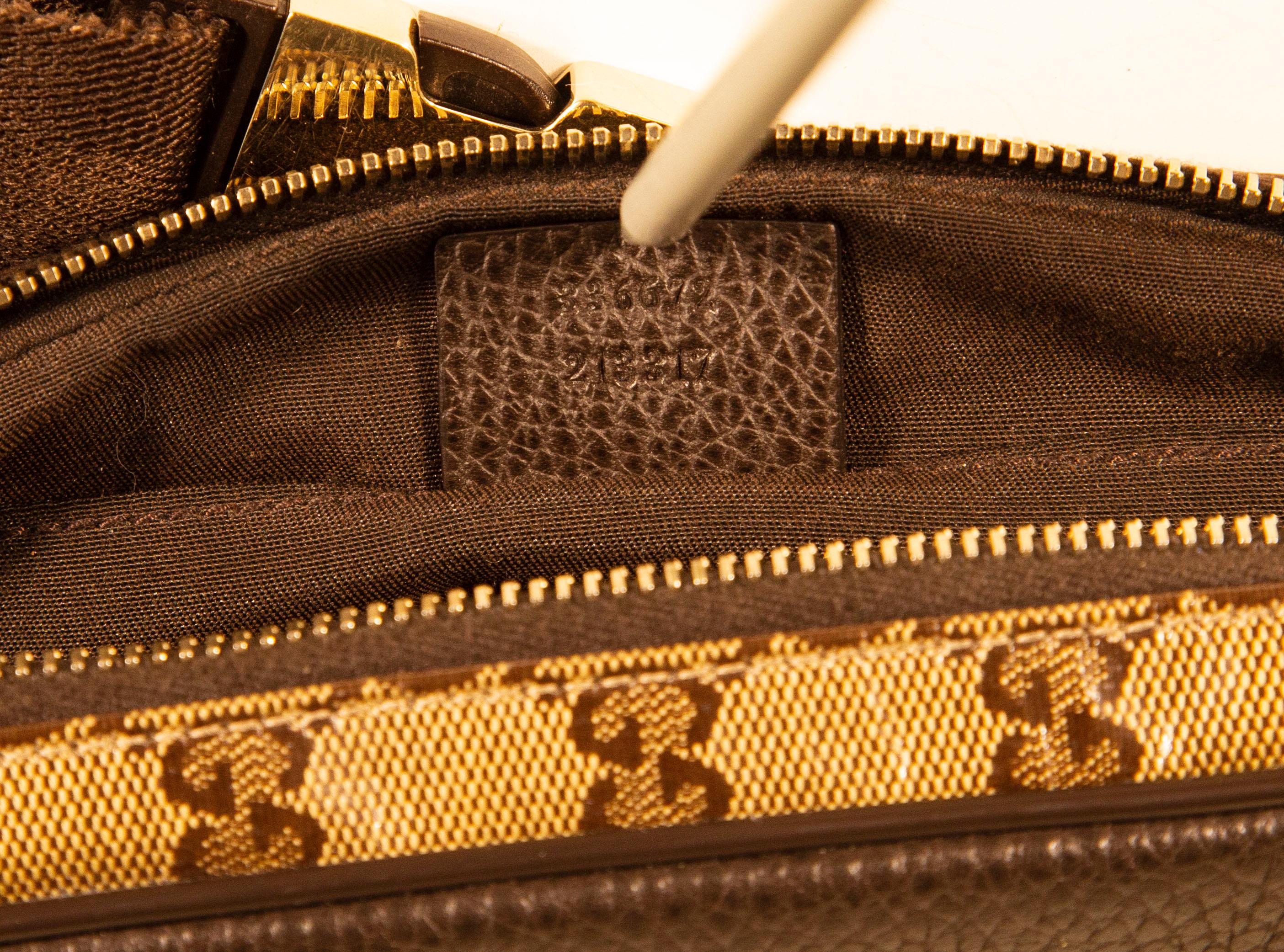 Borsa Gucci GG anni 2000 in PVC con cristalli e pelle marrone in vendita 11