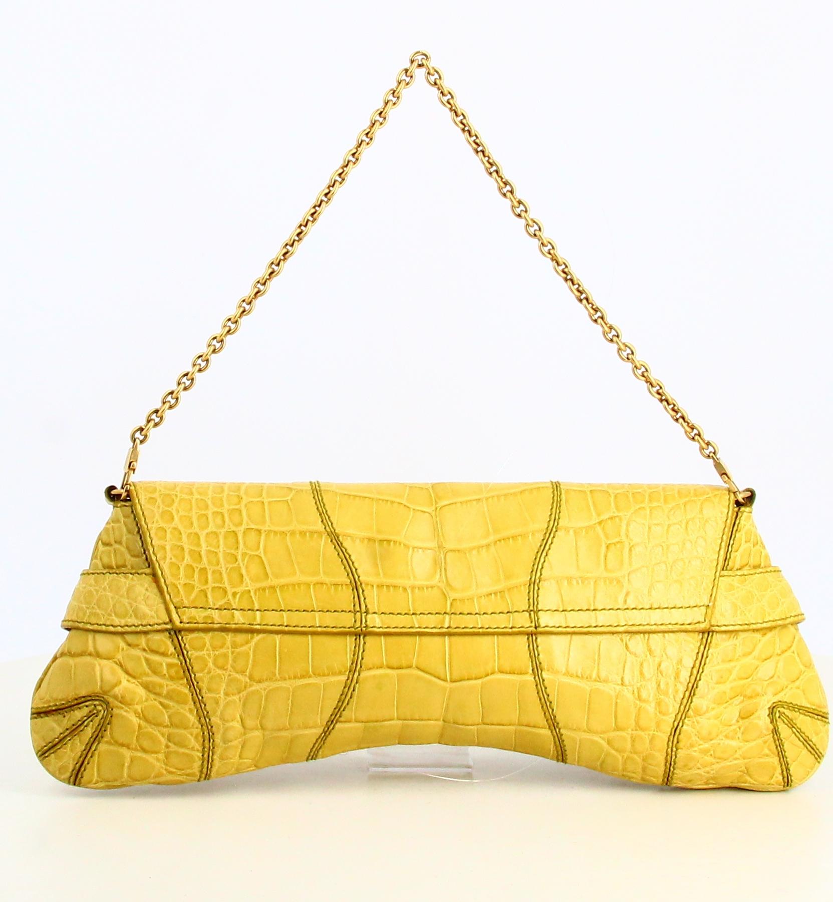2000's Gucci Horsebit Chain Crocodile Shoulder Bag Yellow  For Sale 2