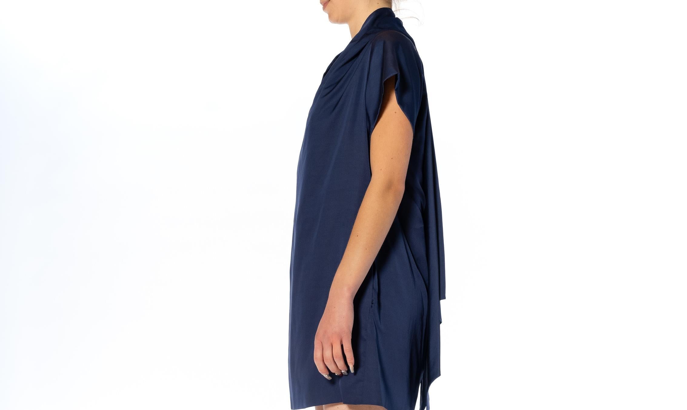 2000S GUCCI Midnight Blue Silk Satin Mini Dress With Cape & Pockets In Excellent Condition For Sale In New York, NY