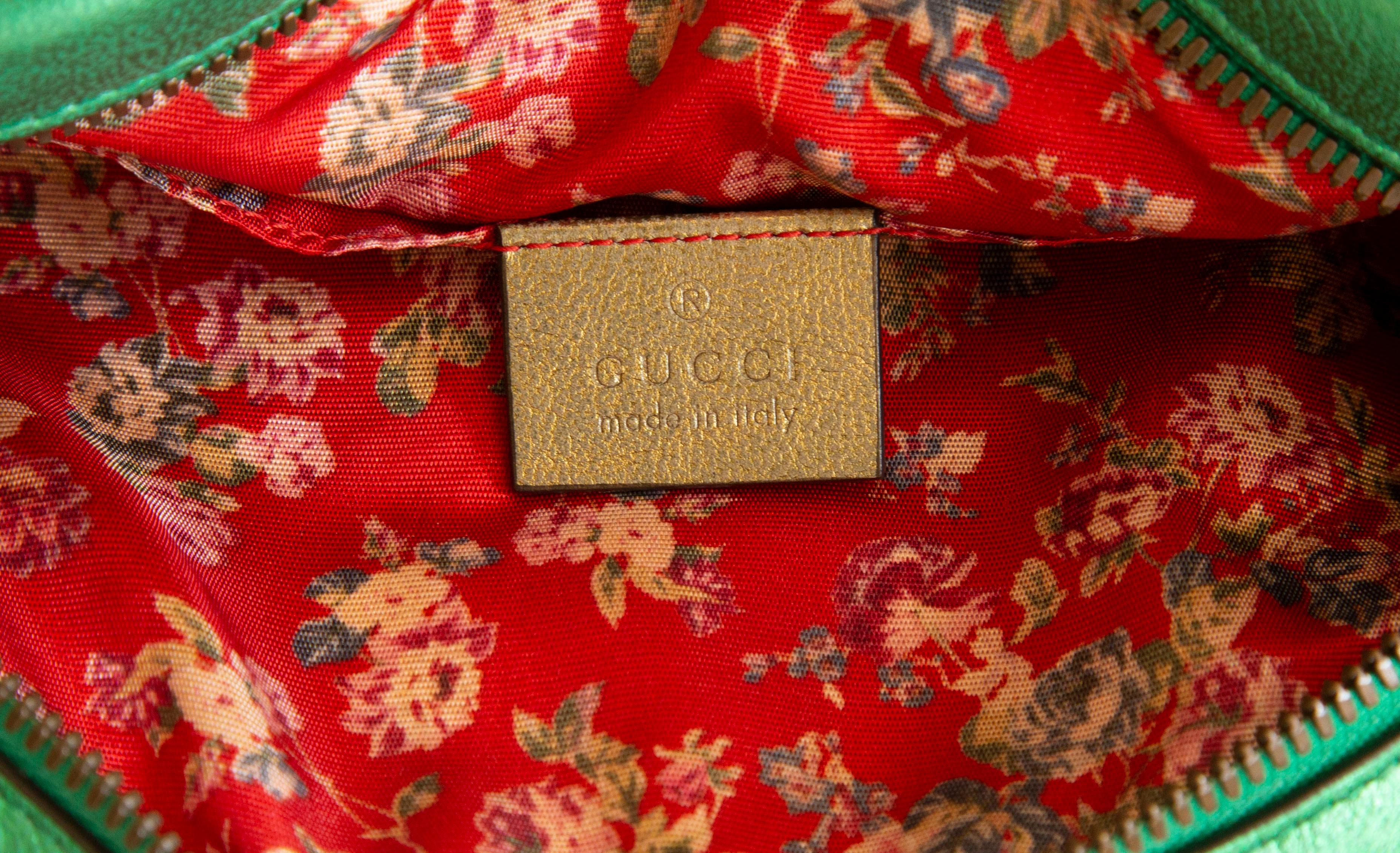 Gucci - Sac à bandoulière trapuntata métallique multicolore, années 2000 en vente 6