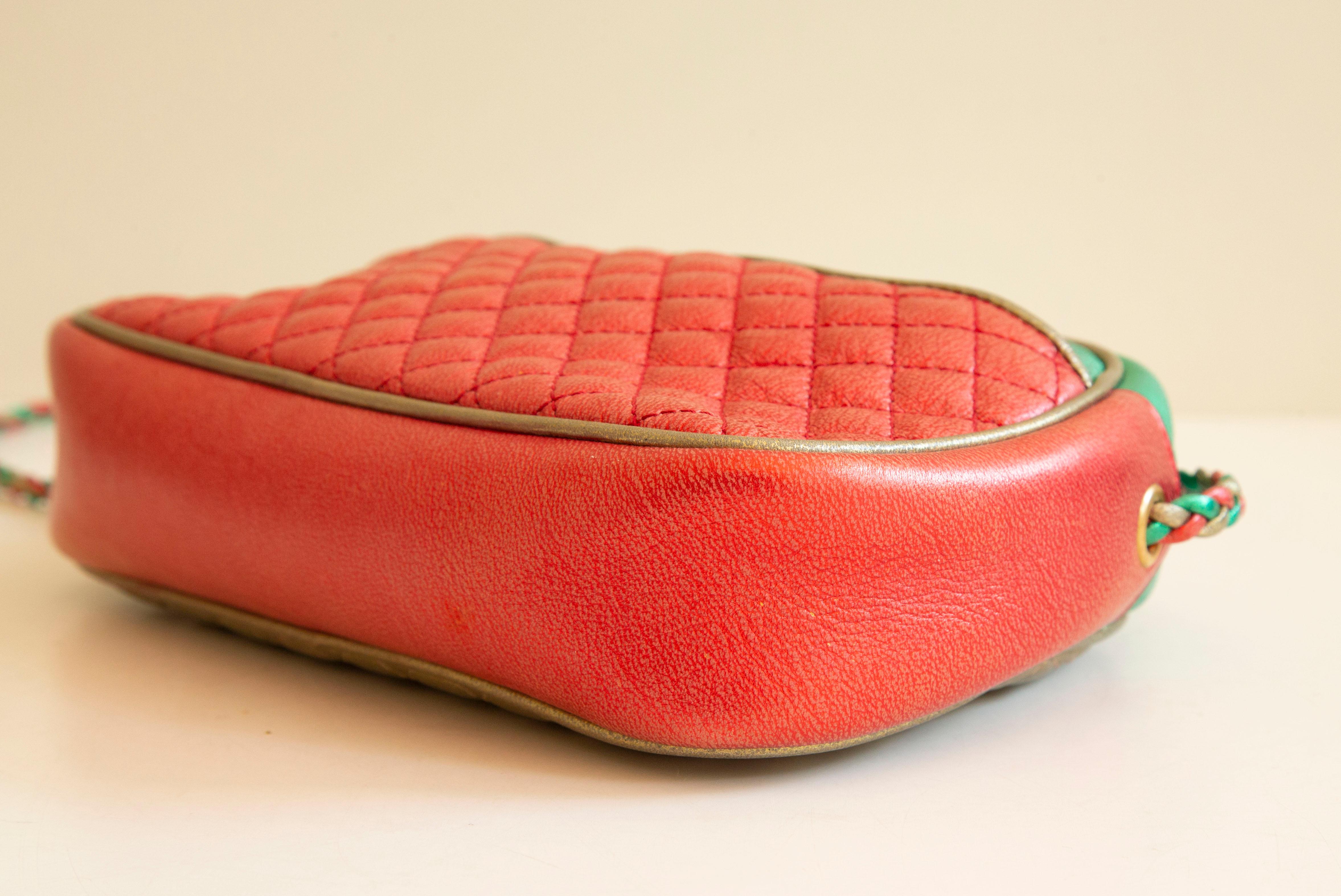 Gucci - Sac à bandoulière trapuntata métallique multicolore, années 2000 en vente 3