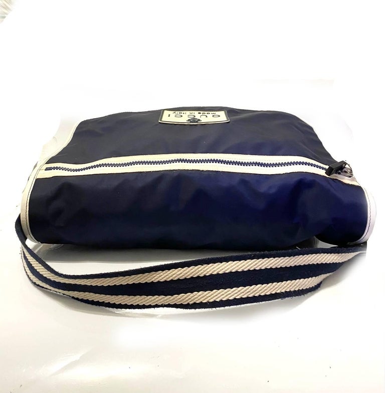 2000s Gucci Navy Blue Canvas Nylon Crossbody Messenger Travel Bag