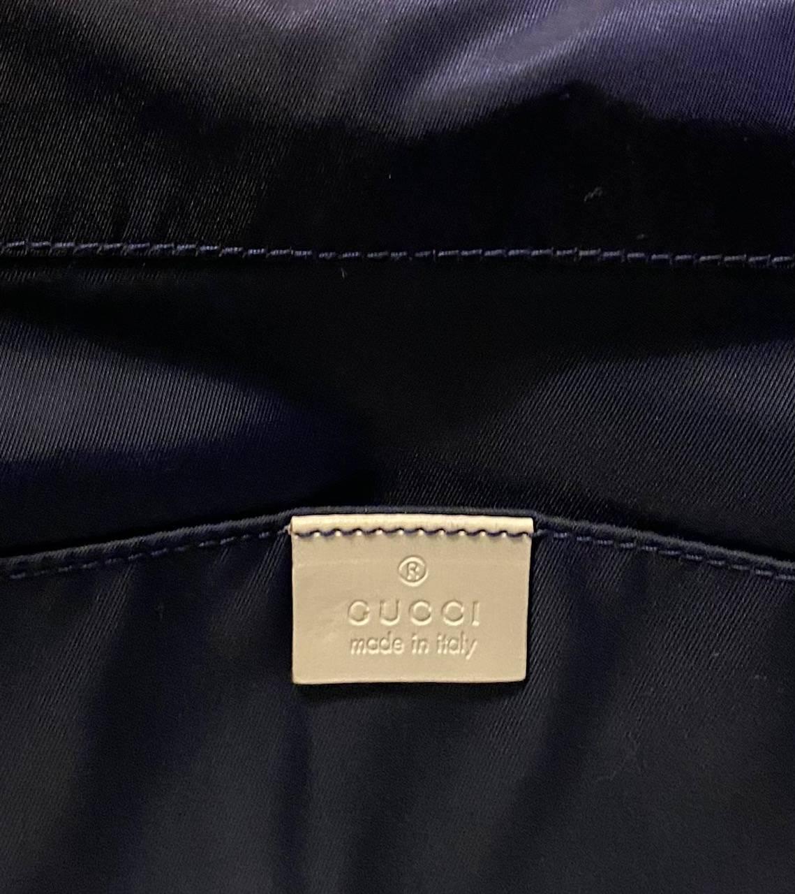 2000s Gucci Navy Blue Canvas Nylon Crossbody Messenger Travel  Bag 1