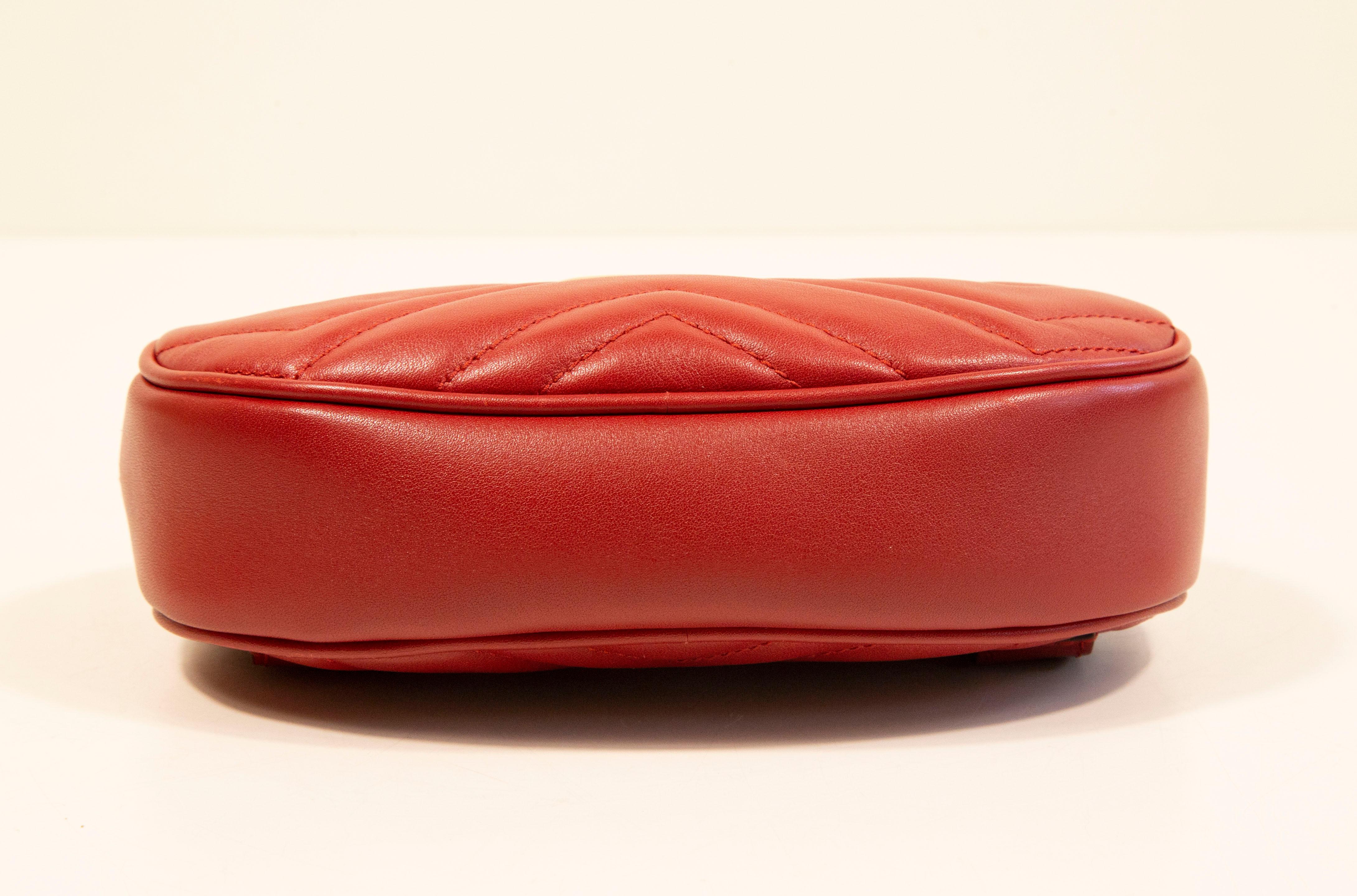 2000s Gucci Red Leather Marmont Oval Belt Bag For Sale 1