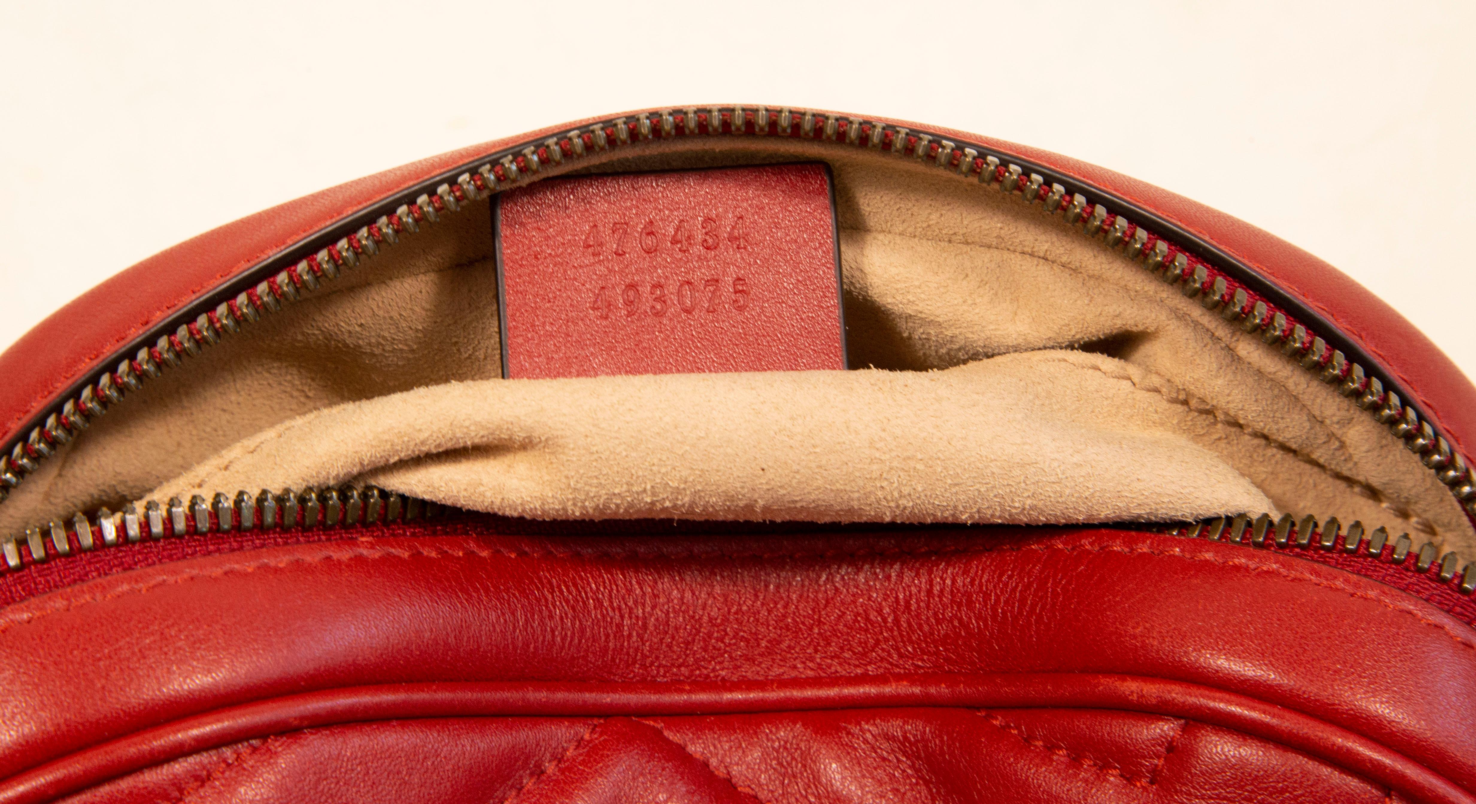 2000s Gucci Red Leather Marmont Oval Belt Bag For Sale 5