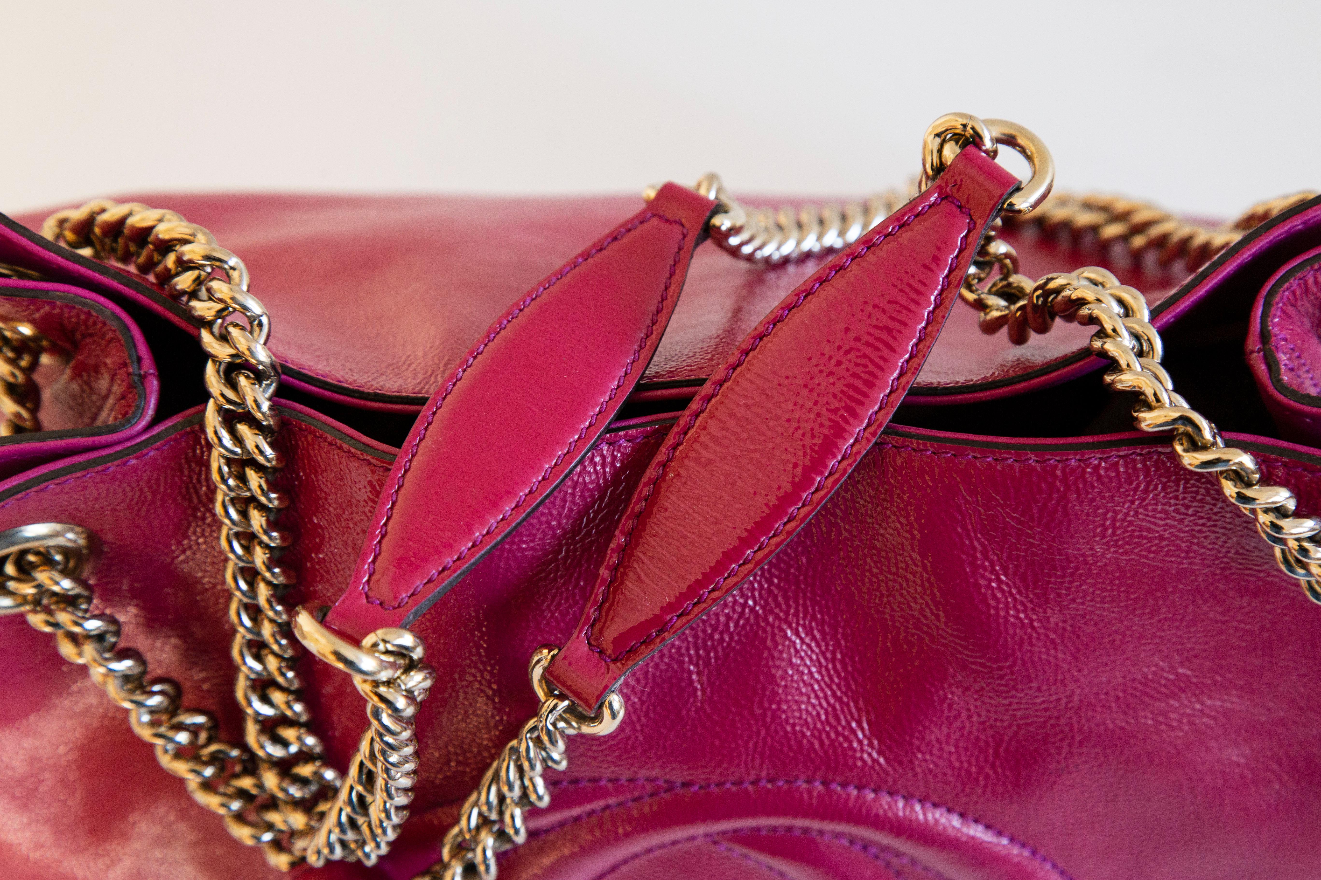 2000s Gucci Soho Pink Patent Leather Chain Shoulder Bag For Sale 7