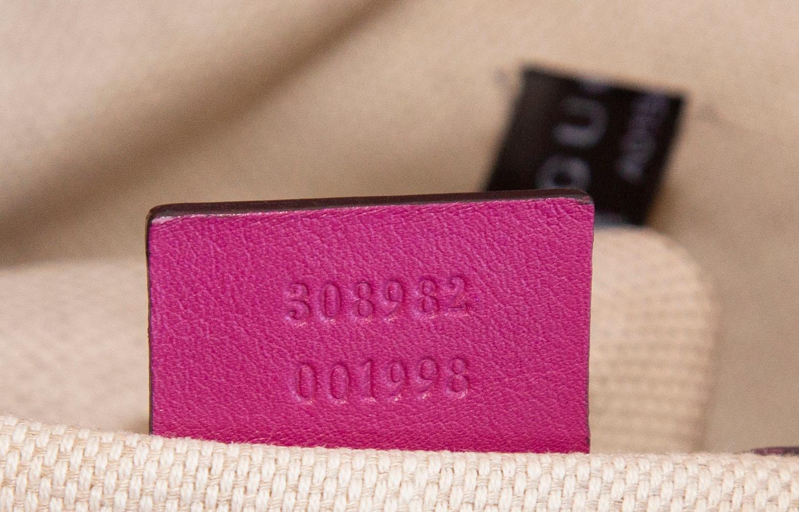 2000s Gucci Soho Pink Patent Leather Chain Shoulder Bag For Sale 9