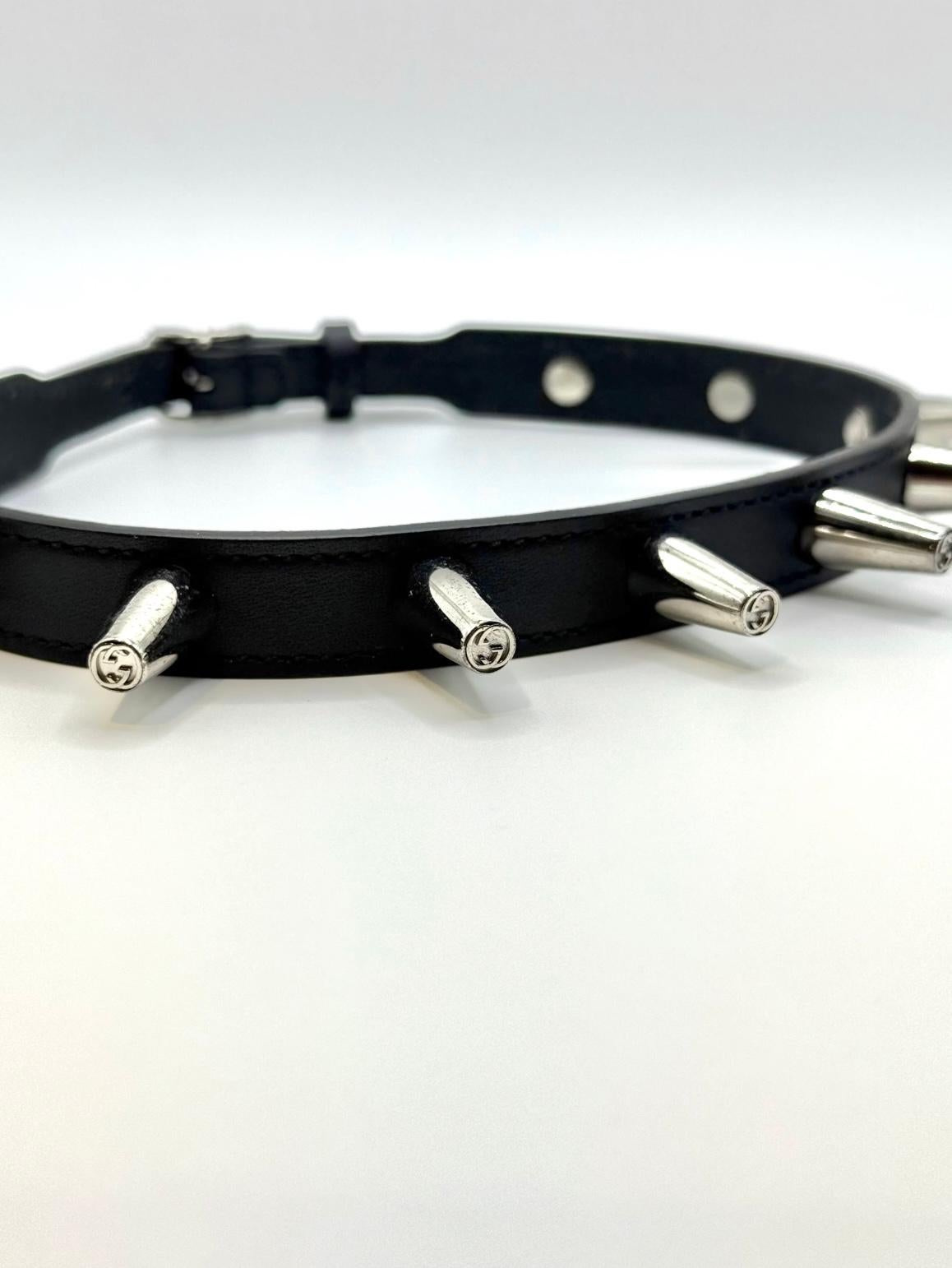 da uomo o donna 2000s Gucci spike leather choker necklace in vendita