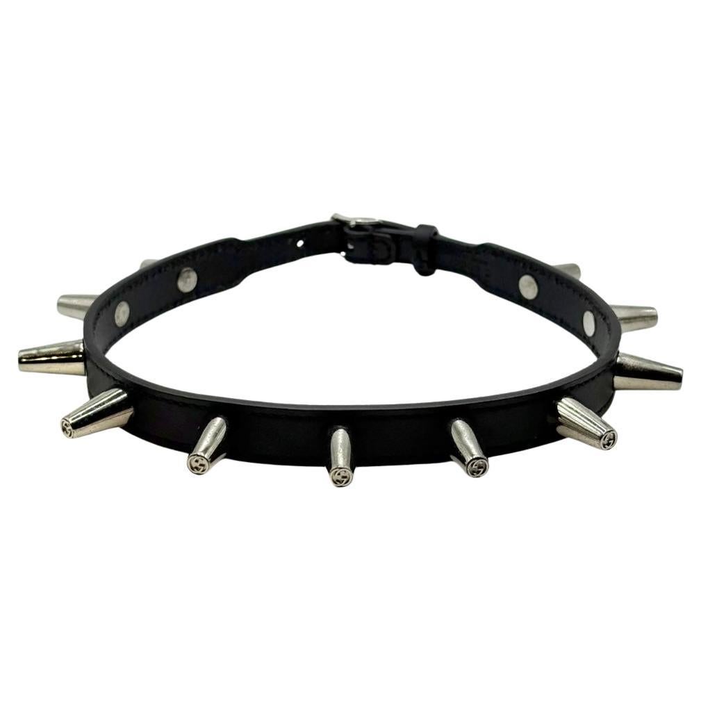 2000s Gucci spike leather choker necklace in vendita