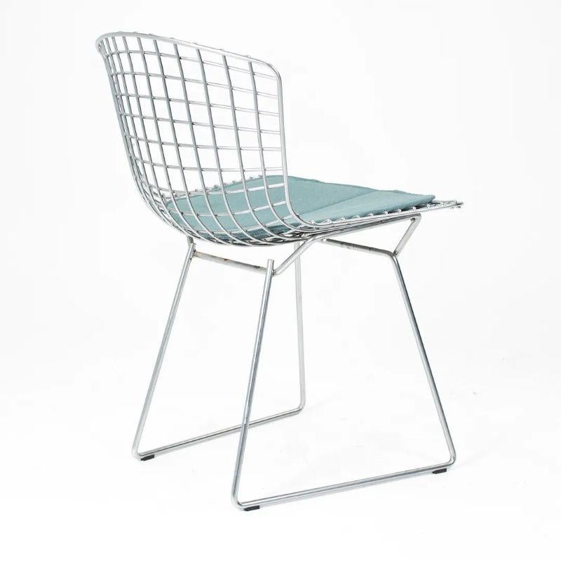 2000s Harry Bertoia for Knoll Dining / Side Chairs w/ Blue Pads, Set of 6 In Good Condition In Philadelphia, PA