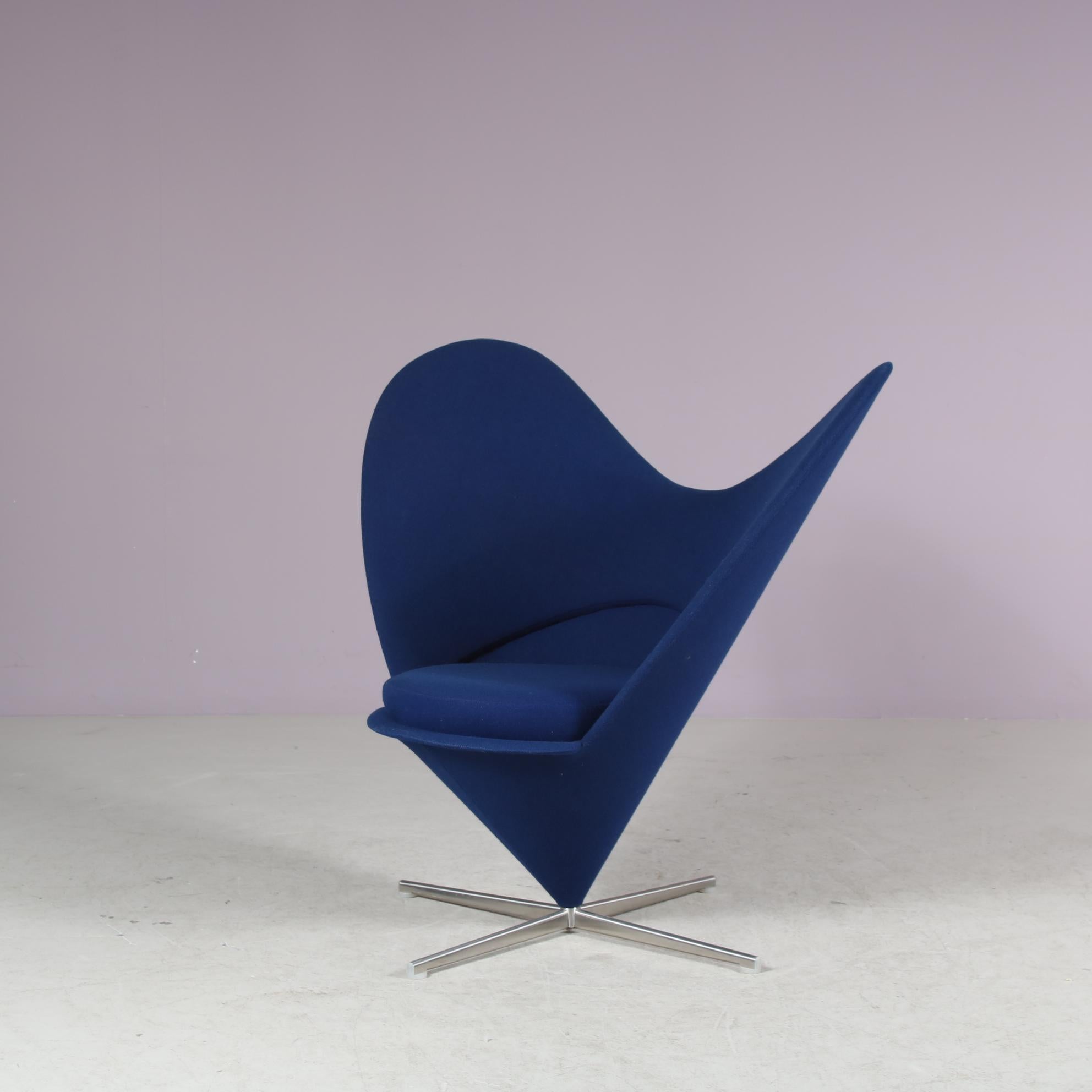 2000s Heart Cone Chair by Verner Panton for Vitra, Germany In Good Condition For Sale In Amsterdam, NL