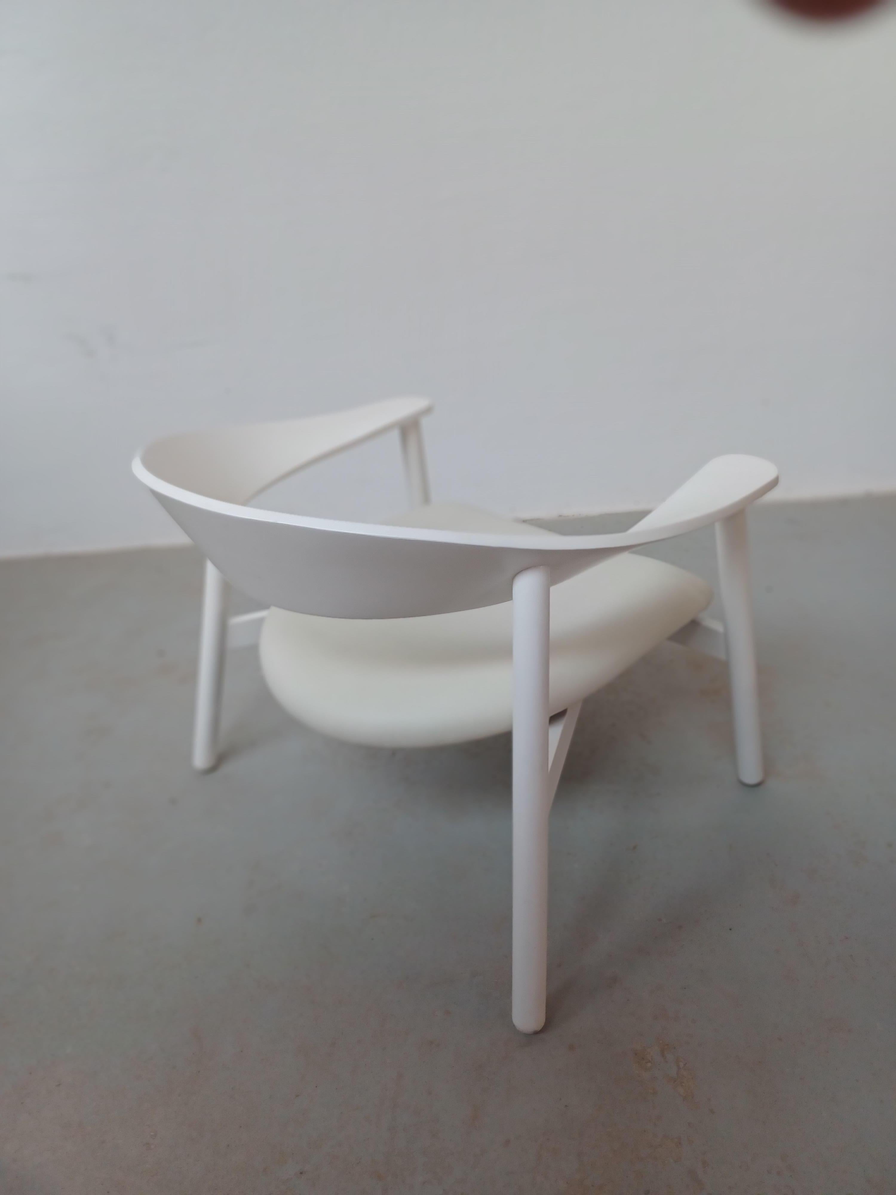 Bois Chaise longue et ottoman Henrik Bønnelycke des années 2000 en excellent état en vente