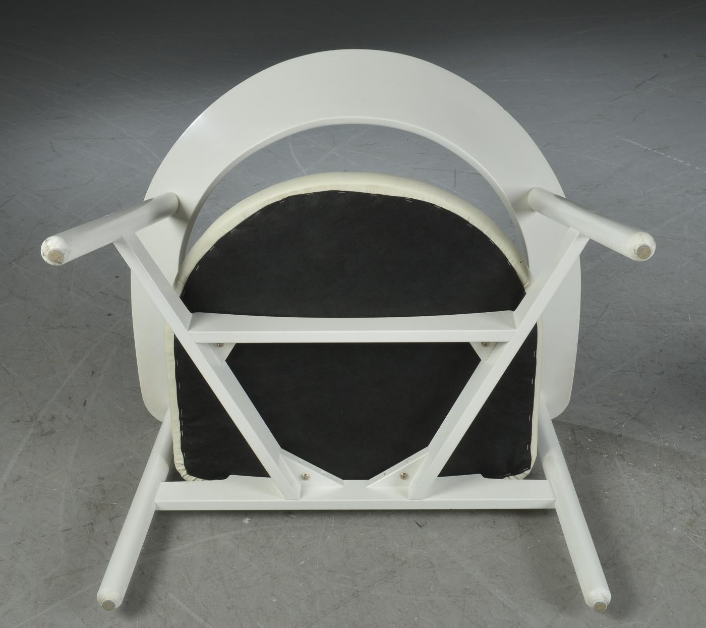 2000er Henrik Bønnelycke Skulpturaler Loungesessel und Ottomane (Holz) im Angebot