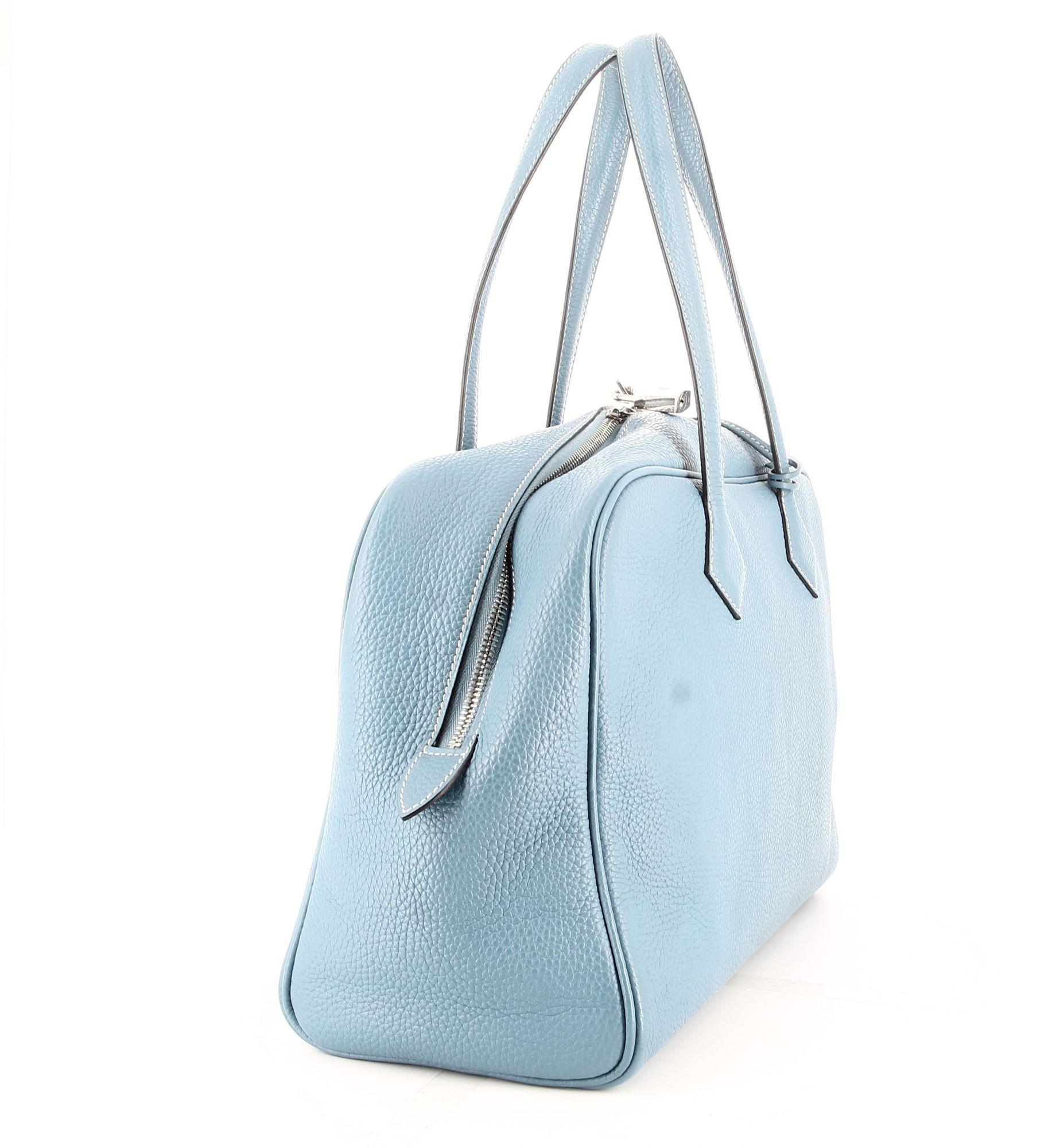 Women's or Men's 2000s Hermès 24 Victoria 35 Togo