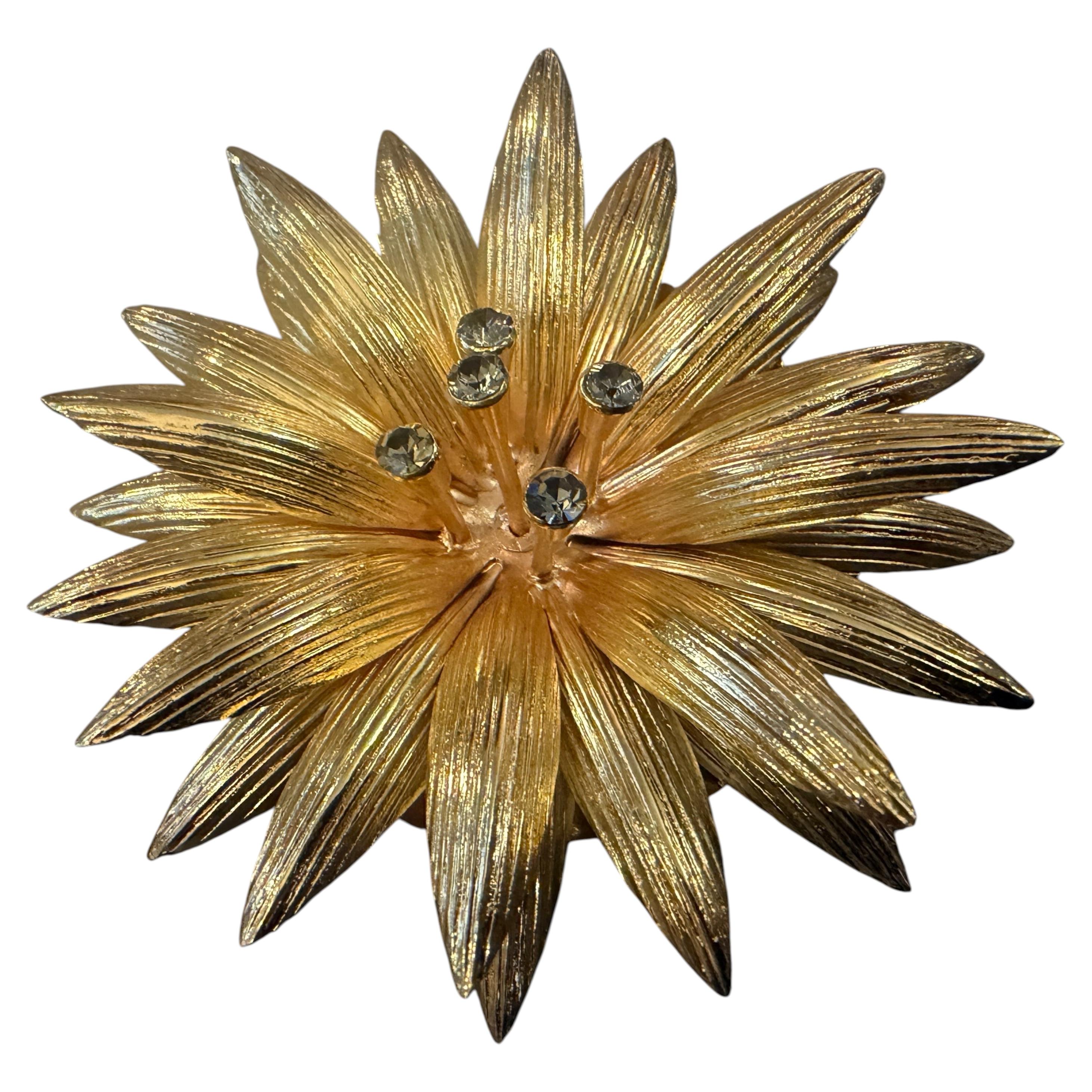 2000s High Quality Costume Jewelry Gilt Metal Italian Flower Brooch