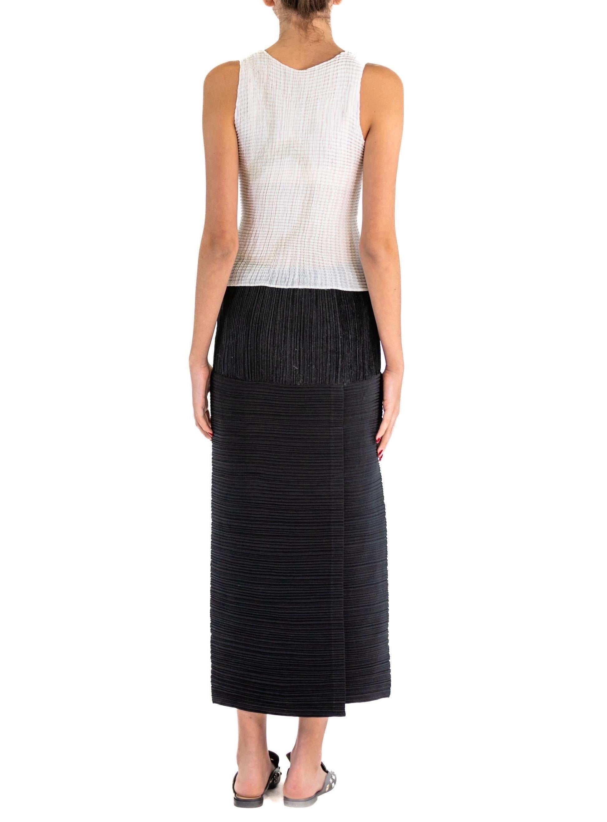 2000S ISSEY MIYAKE Black & White Polyester Double Pleated Tank Top Velvet Skirt For Sale 2