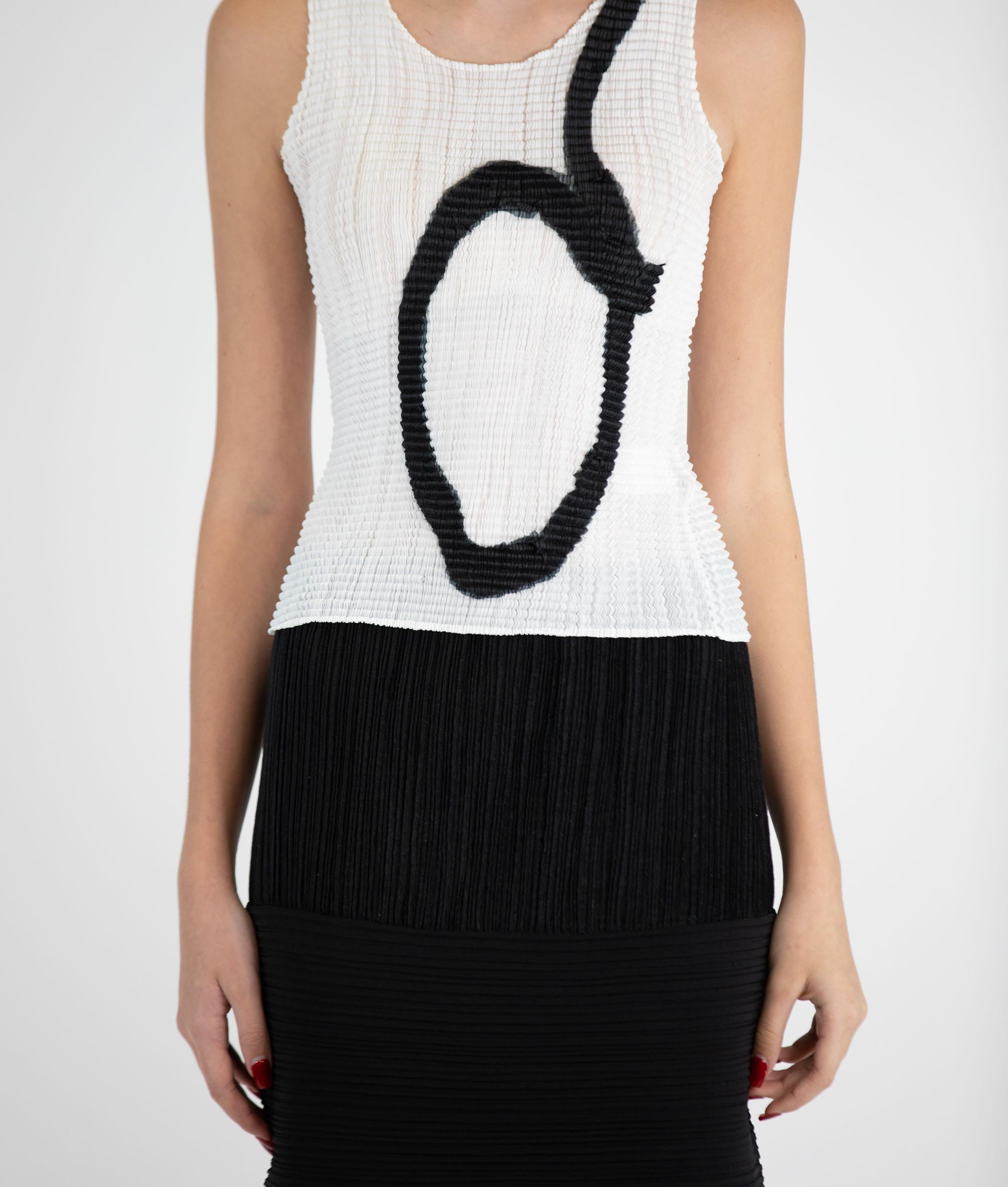 2000S ISSEY MIYAKE Black & White Polyester Double Pleated Tank Top Velvet Skirt For Sale 5