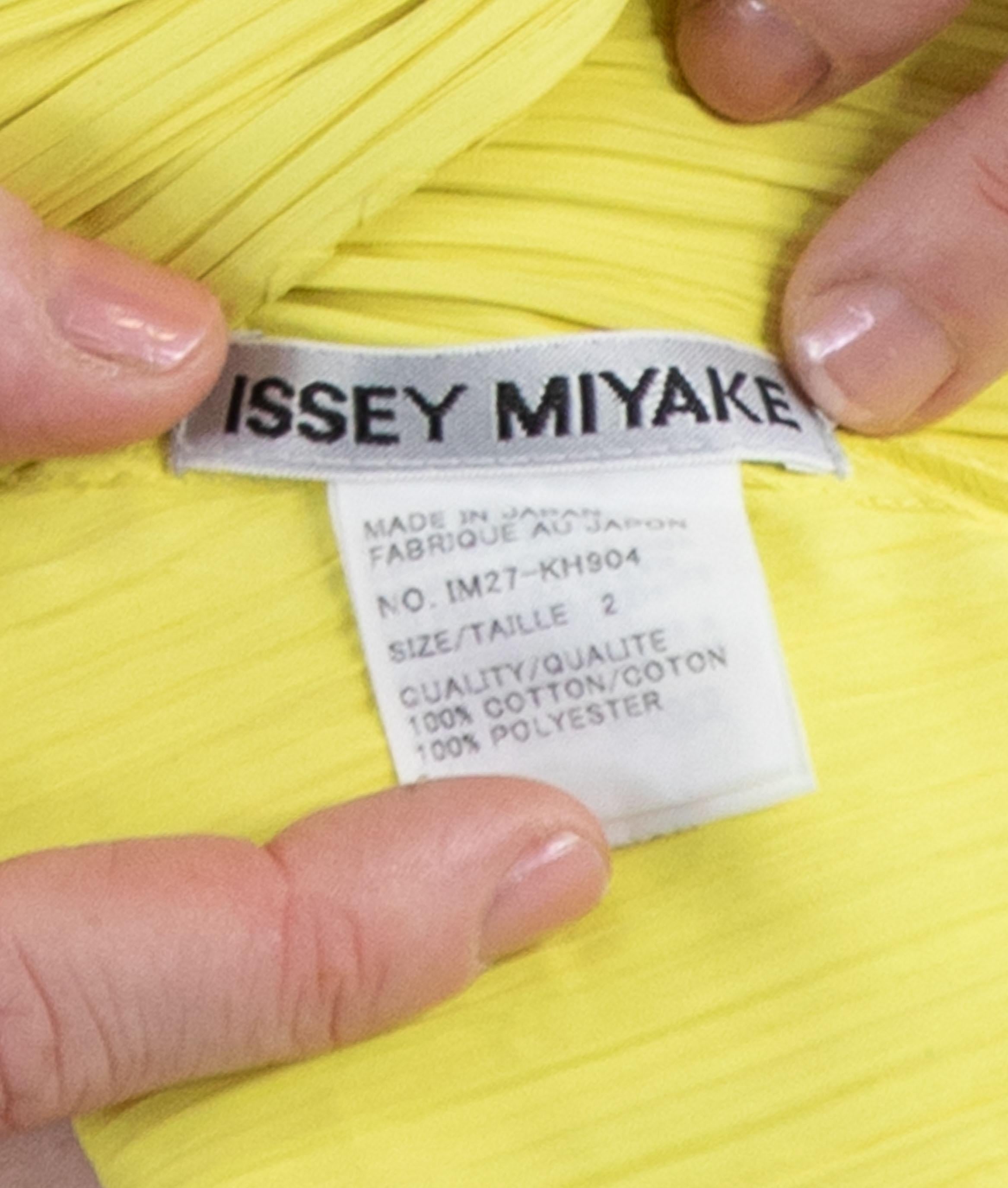 2000S Issey Miyake Col ras du cou en coton mélangé brun chocolat foncé et jaune  Robe  en vente 6