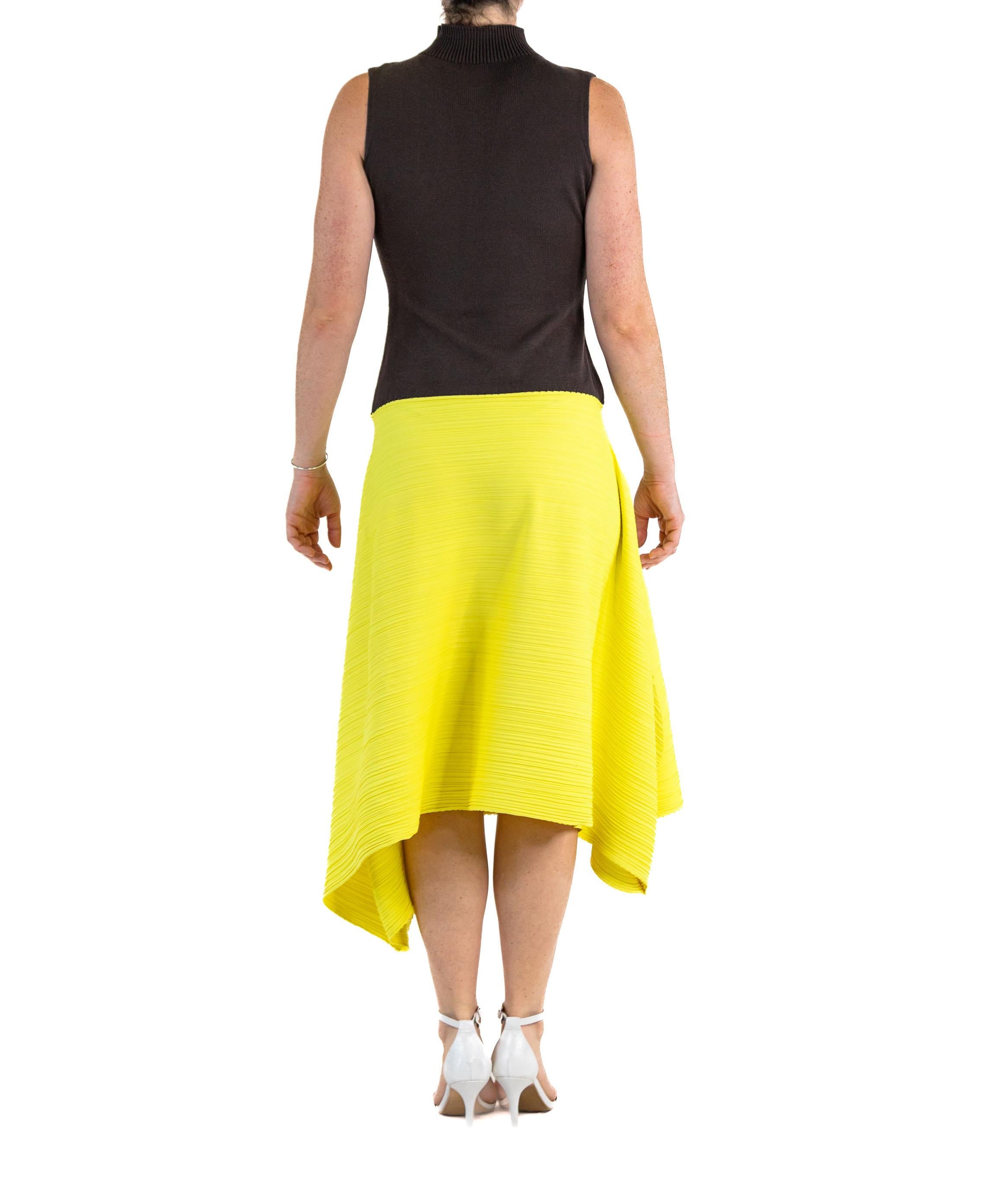 2000S ISSEY MIYAKE Dark Chocolate Brown & Yellow Cotton Blend Mock Neck  Dress For Sale 2