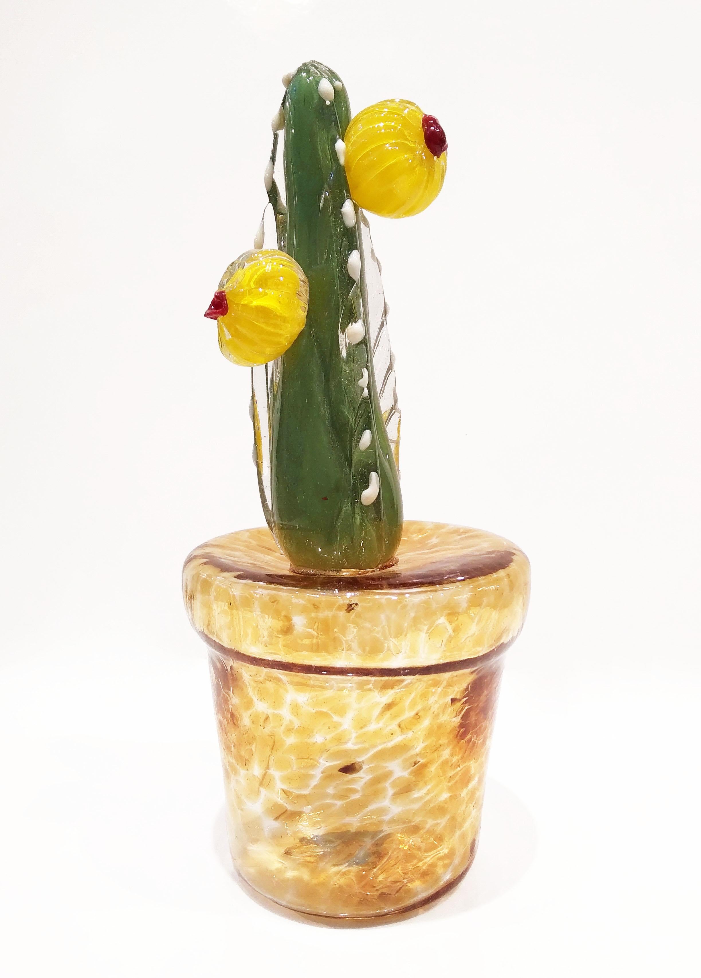 2000s Italian Green Murano Glass Cactus Plant with Yellow Flowers in Gold Pot For Sale 3