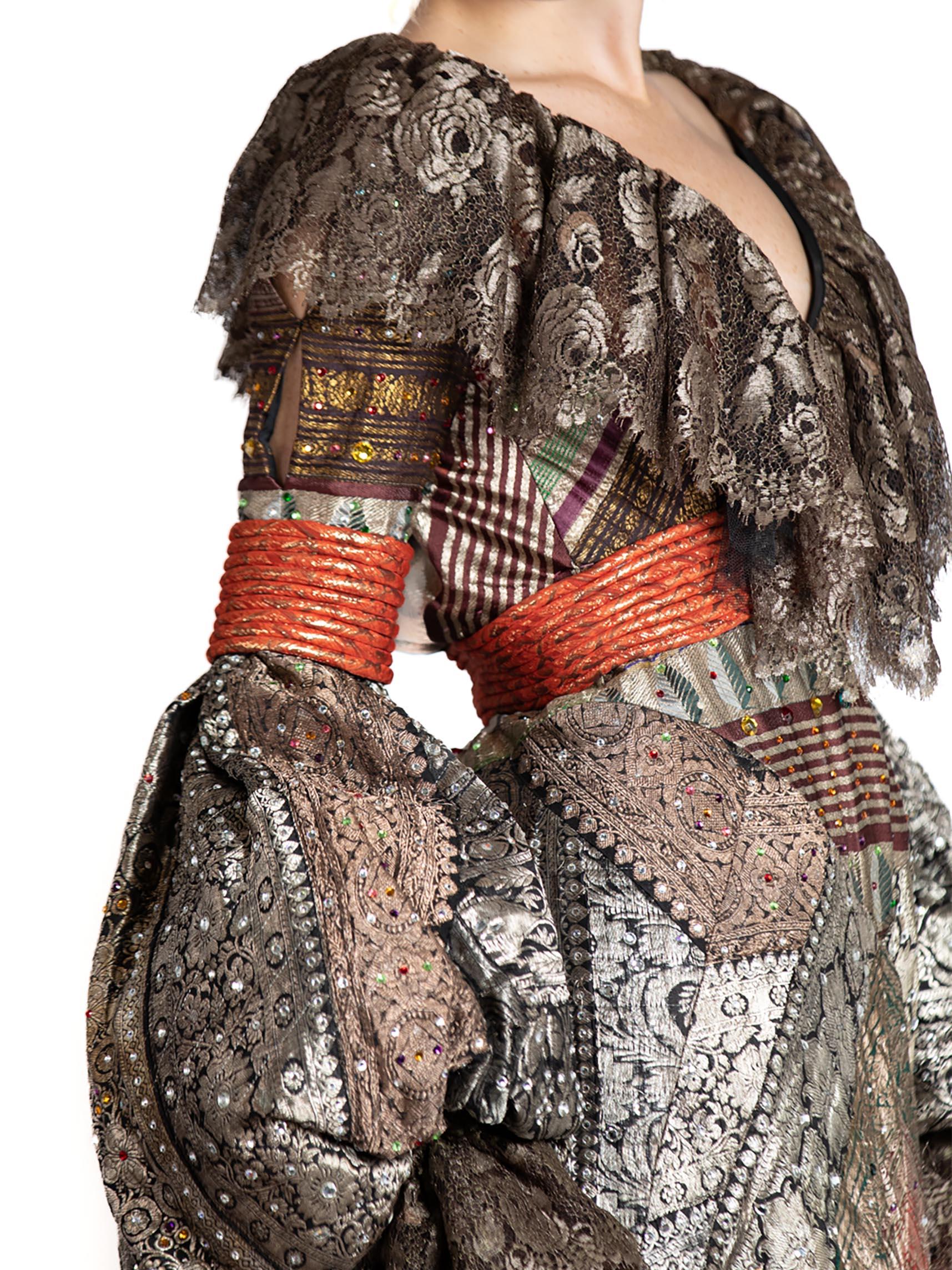2000S JEAN LOUIS SCHERRER HAUTE COUTURE Robe en soie métallique indienne ancienne en vente 2