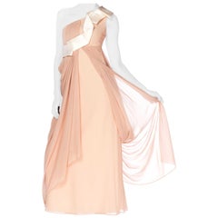 2000S JOHN GALLIANO Stil Errötender rosa Seidenchiffon Asymmetrisch drapiert Ein Sho