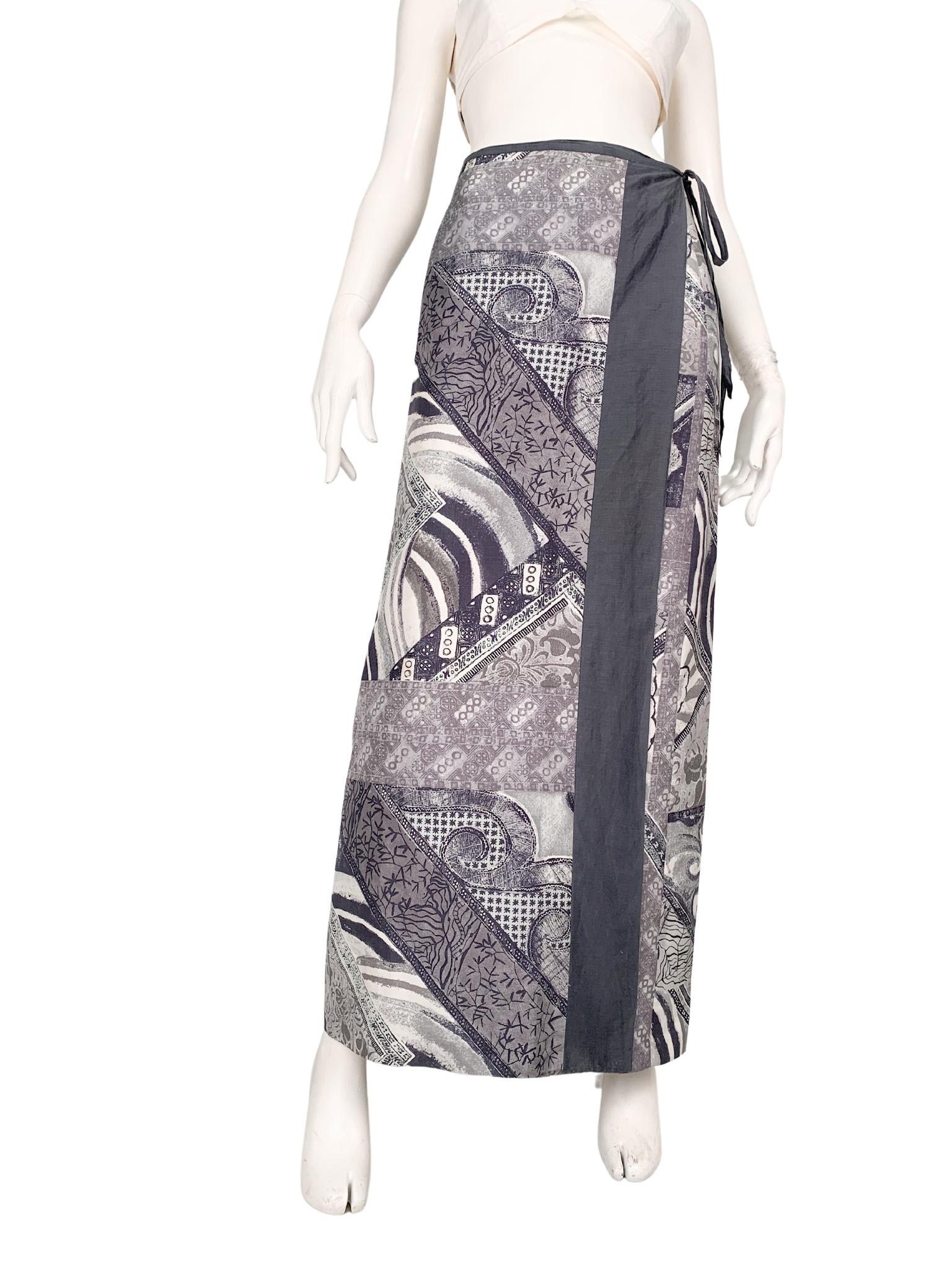 1990s Kenzo Jungle 100% silk metallic grey printed skirt and top ensemble 3