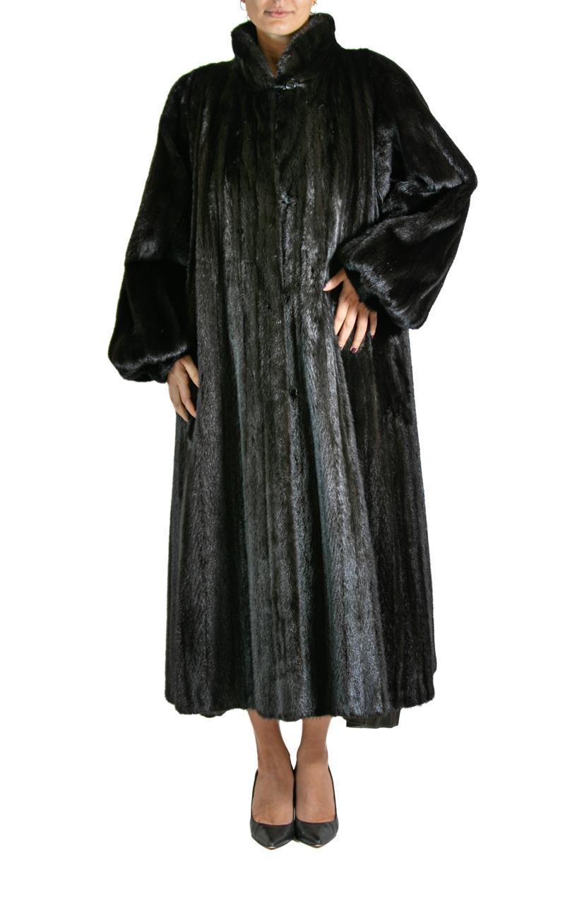2000S LANVIN Duster noir doublé de fourrure et de soie en vente 2