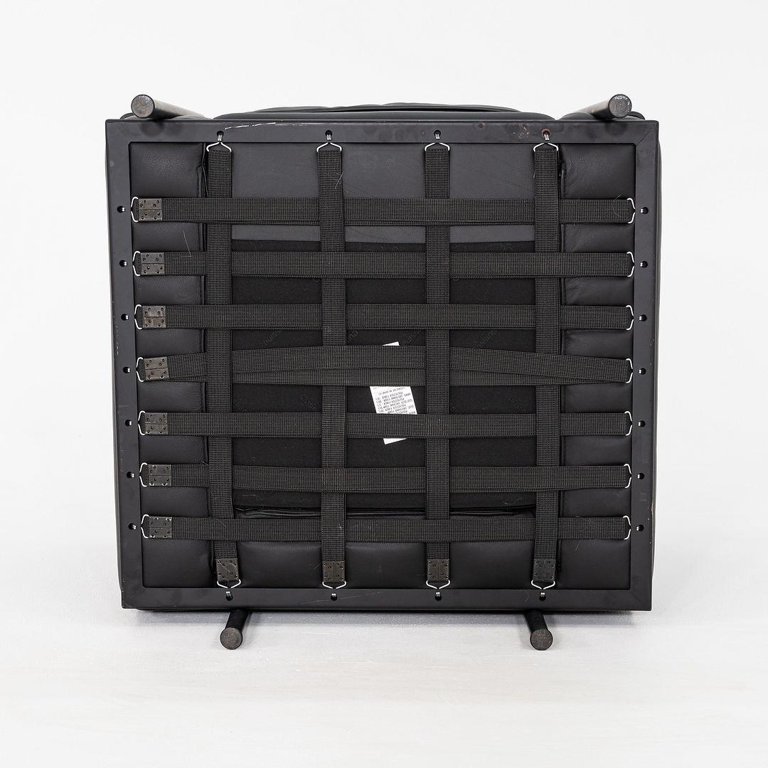 2000er Jahre Le Corbusier für Cassina LC2 Kleiner Clubsessel aus schwarzem Leder im Angebot 2