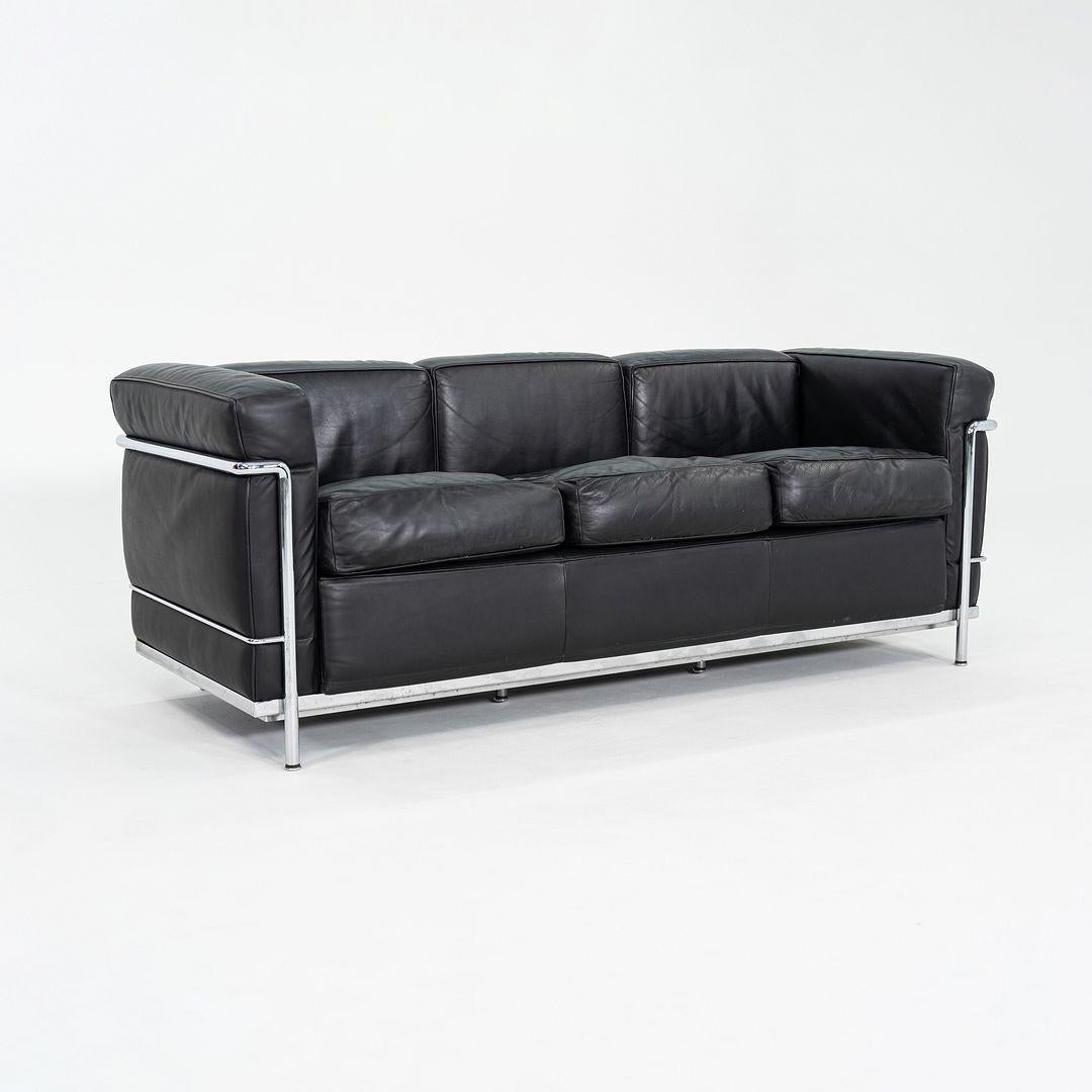 Divano a 3 posti in pelle Le Corbusier, Jeanneret, Perriand per Cassina LC2 degli anni 2000 In condizioni buone in vendita a Philadelphia, PA