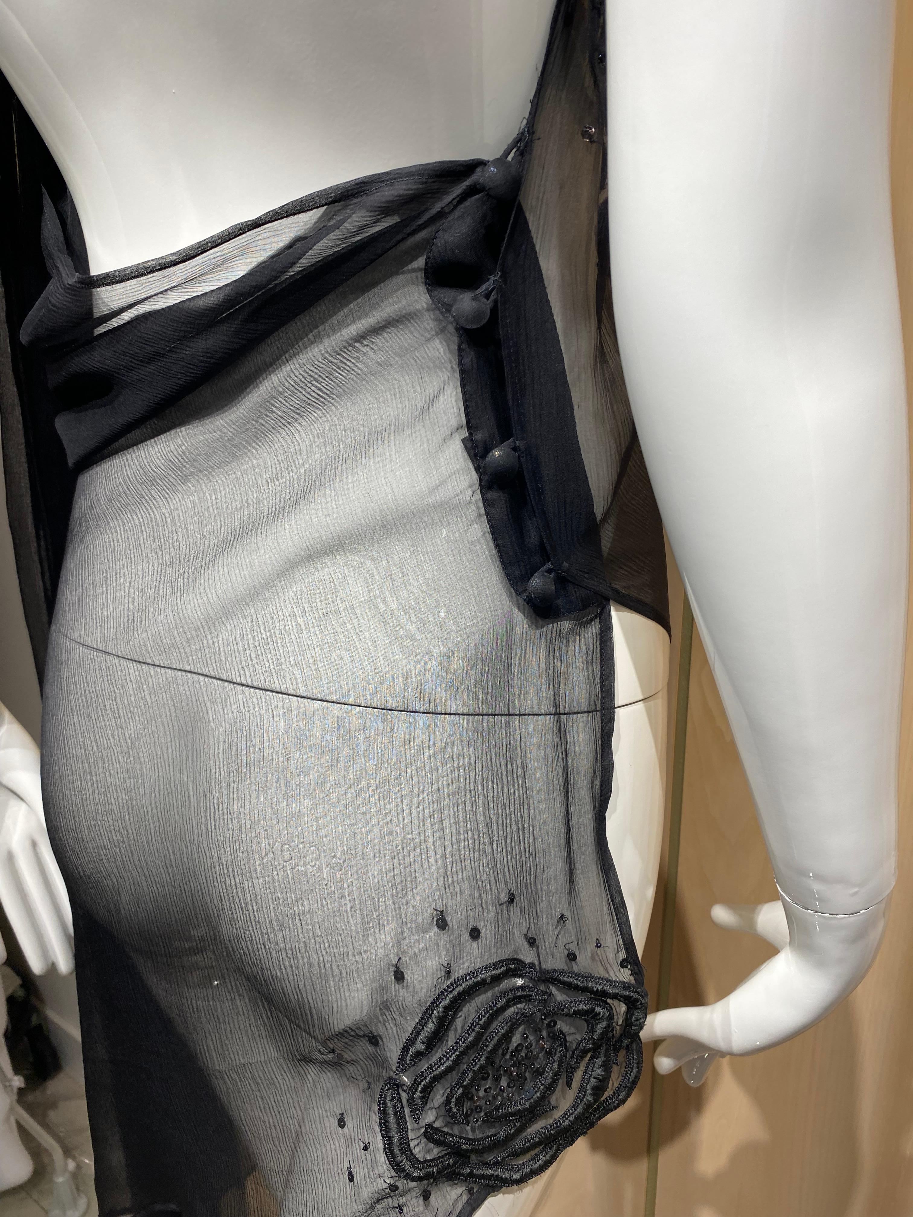 2000s Lloyd Klein Top negro de un hombro bordado en seda transparente en venta 2