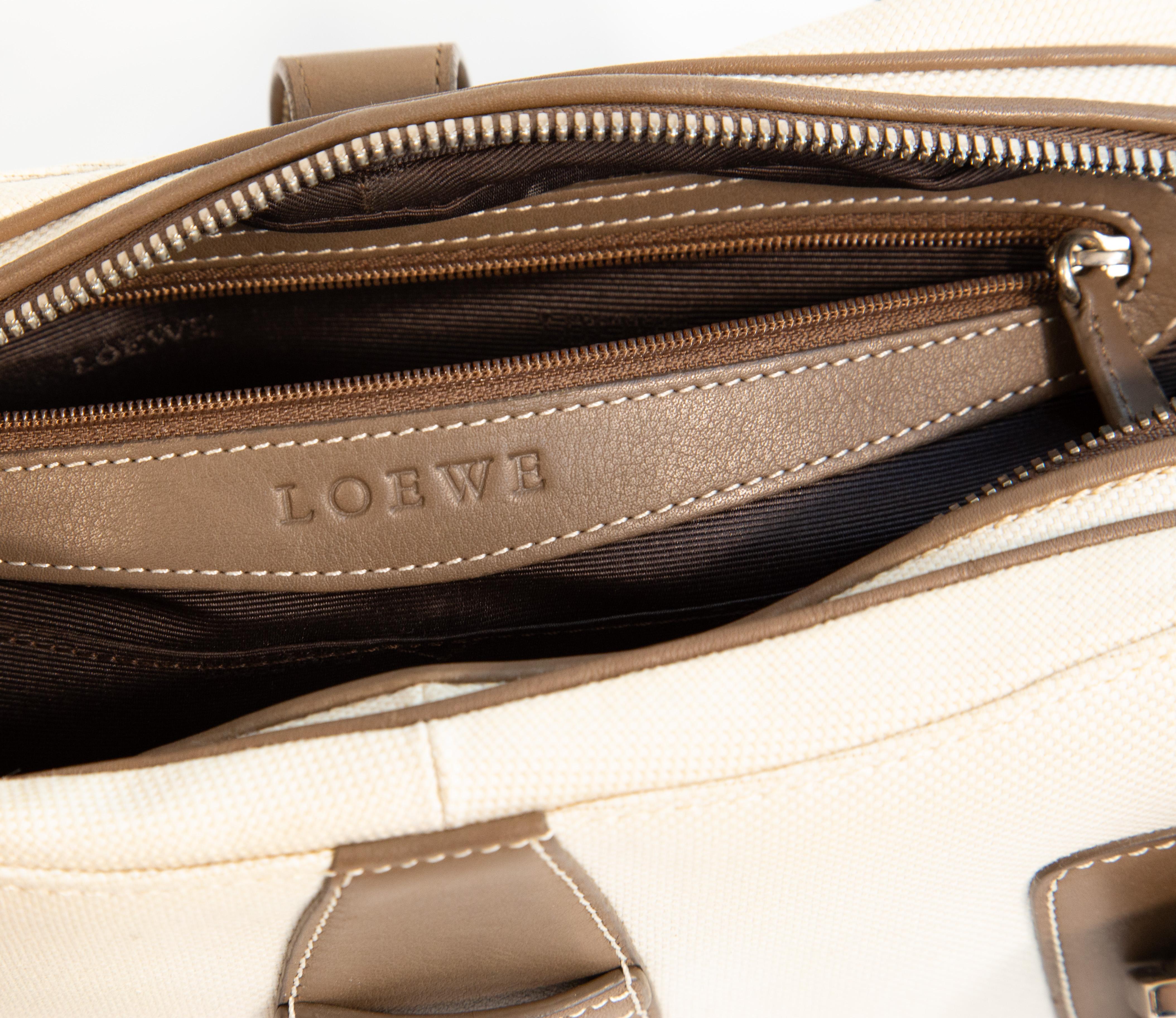 2000er Loewe Beige Canvas Umhängetasche im Angebot 9
