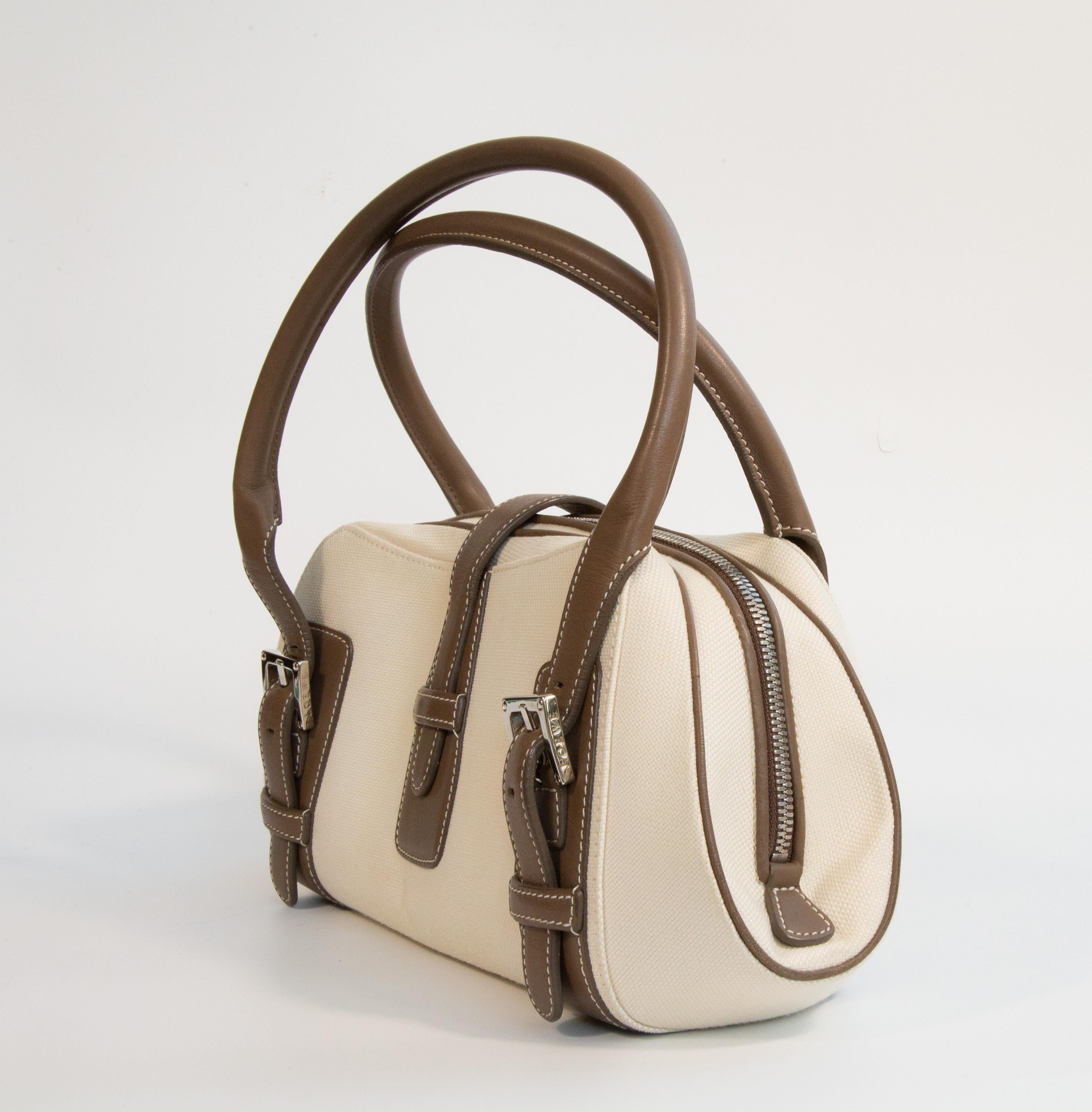 2000er Loewe Beige Canvas Umhängetasche im Angebot 1