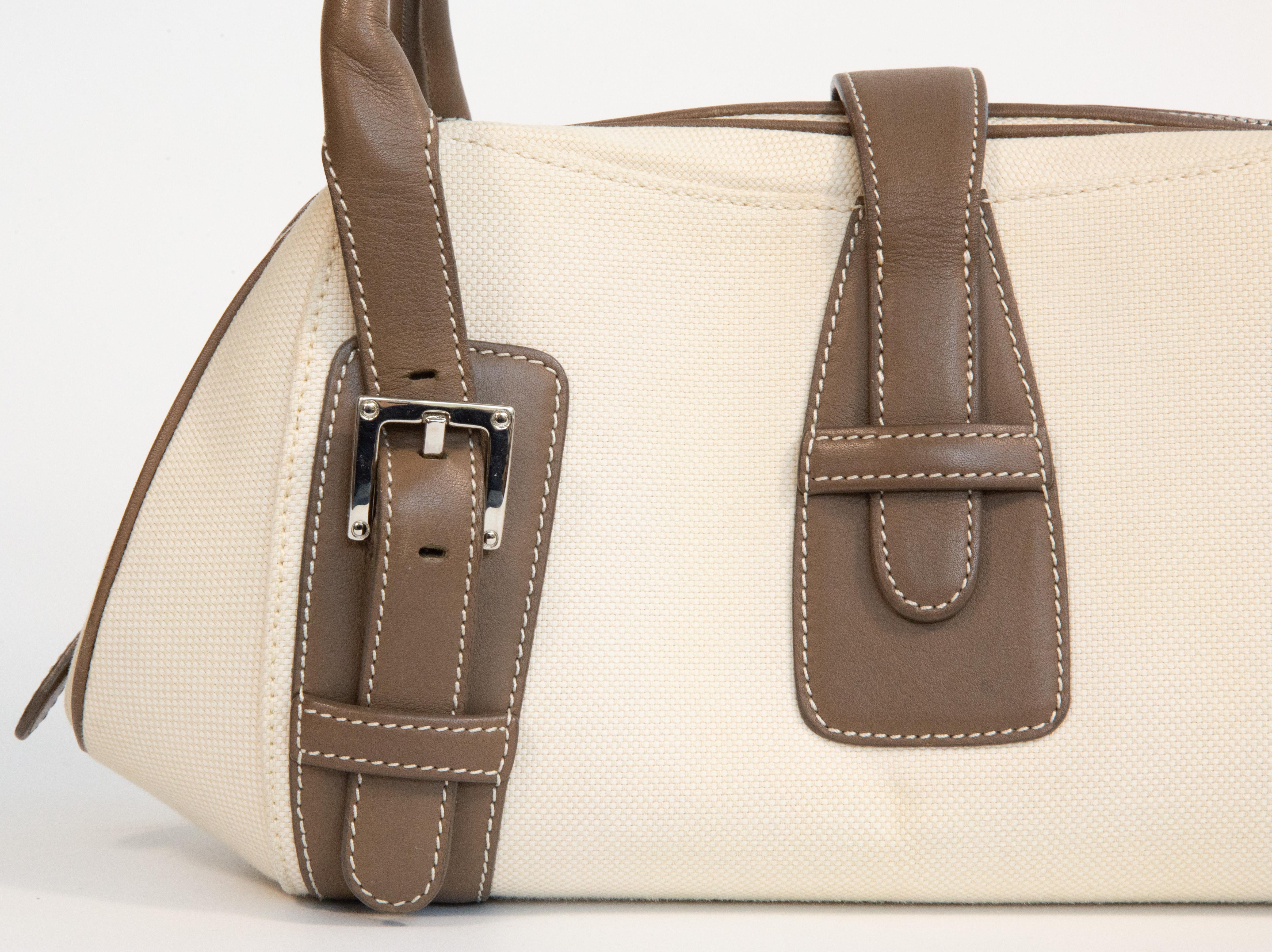 2000er Loewe Beige Canvas Umhängetasche im Angebot 4