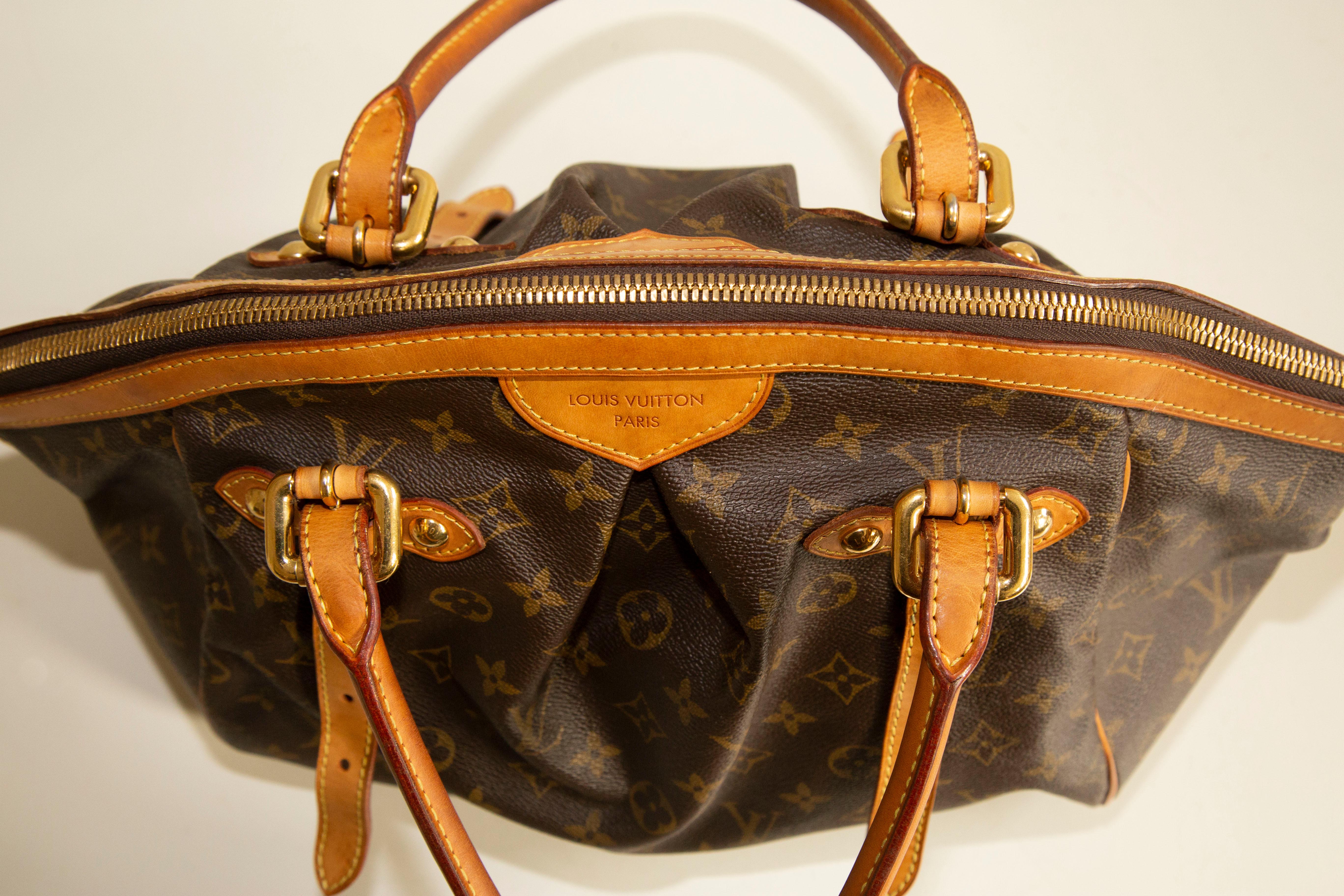 2000s Louis Vuitton Brown Monogram Tivoli GM Handbag Shoulder bag For Sale 3