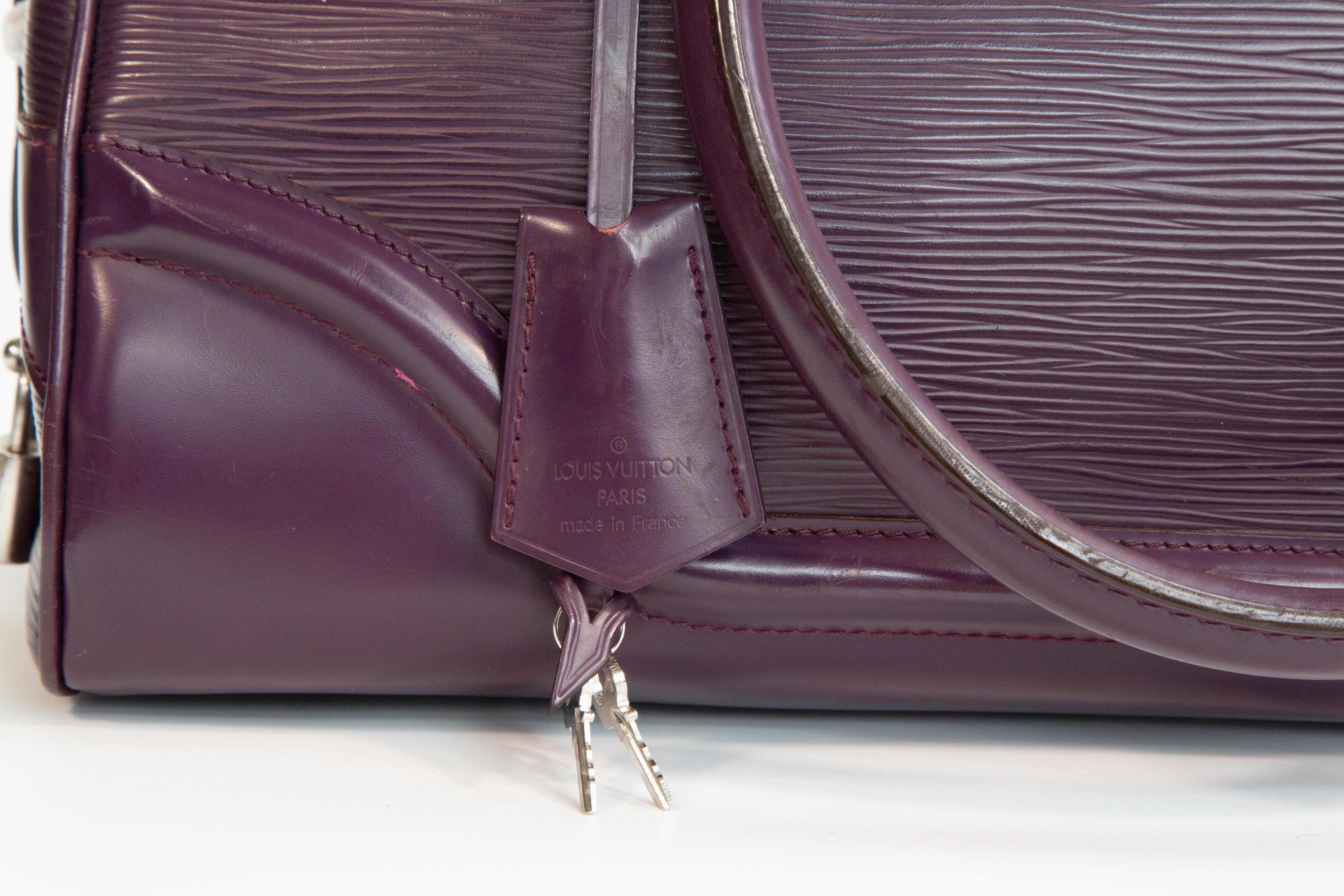 Noir 2000s Louis Vuitton by Nicolas Ghesquière Montaigne Bag in Purple Epi Leather en vente