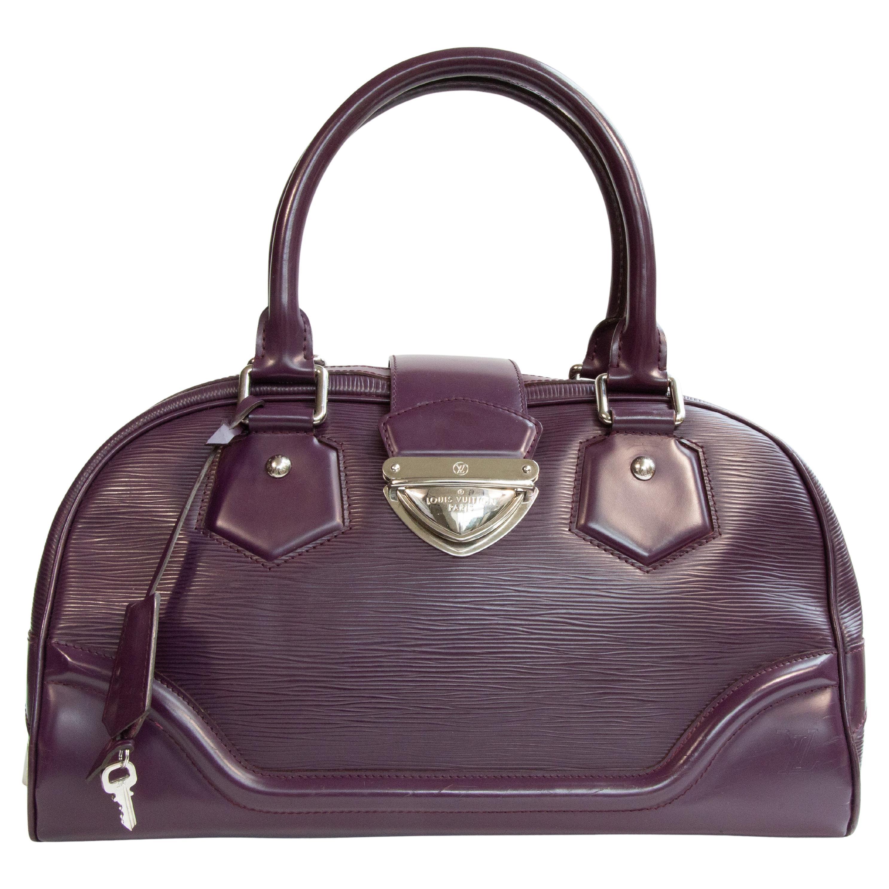 Borsa Montaigne degli anni 2000 di Louis Vuitton by Nicolas Ghesquière in pelle viola Epi
