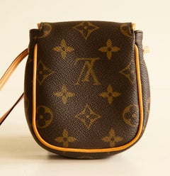 2000s Louis Vuitton Can Cun Crossbody Mini Bag in Brown Monogram Coated Canvas