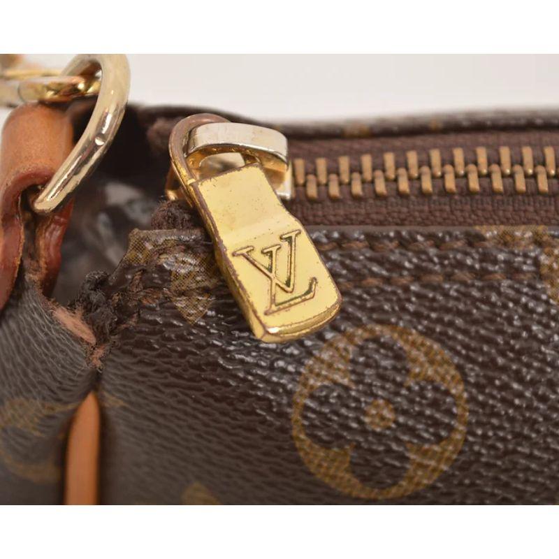 Louis Vuitton 2000's Chain Strap Y2k Pochette Shoulder Bag For Sale 4