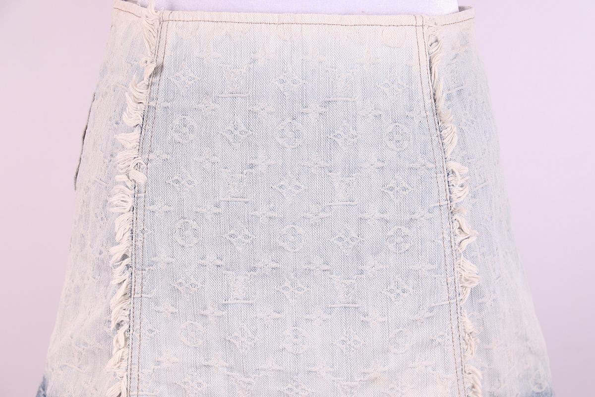Gray 2000S Louis Vuitton Cotton Denim LV Logo Monogram mini skirt 2007 For Sale