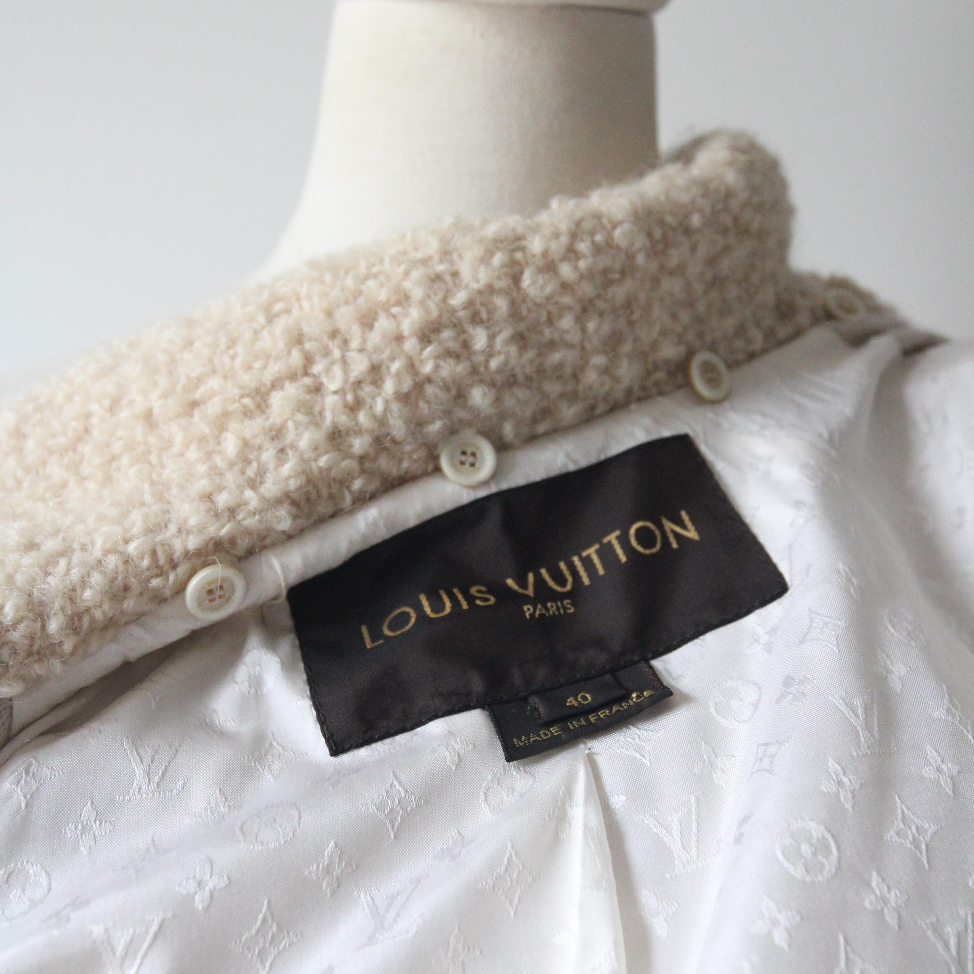 2000s Louis Vuitton Cream Bouclé Wool Suit Skirt Suit Cream wool Suit UK 12 US 8 For Sale 5