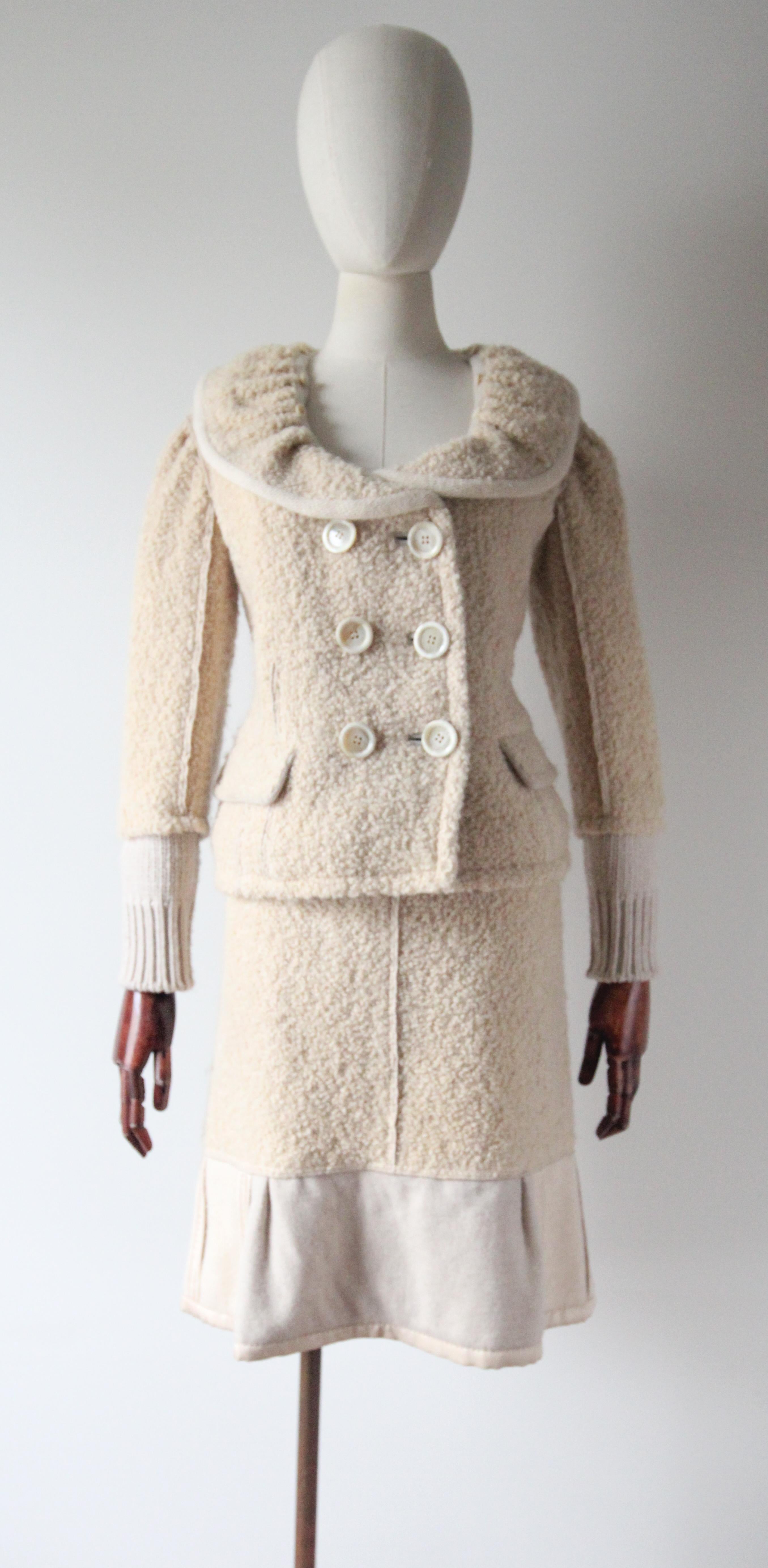 2000s Louis Vuitton Cream Bouclé Wool Suit Skirt Suit Cream wool Suit UK 12 US 8 For Sale 4