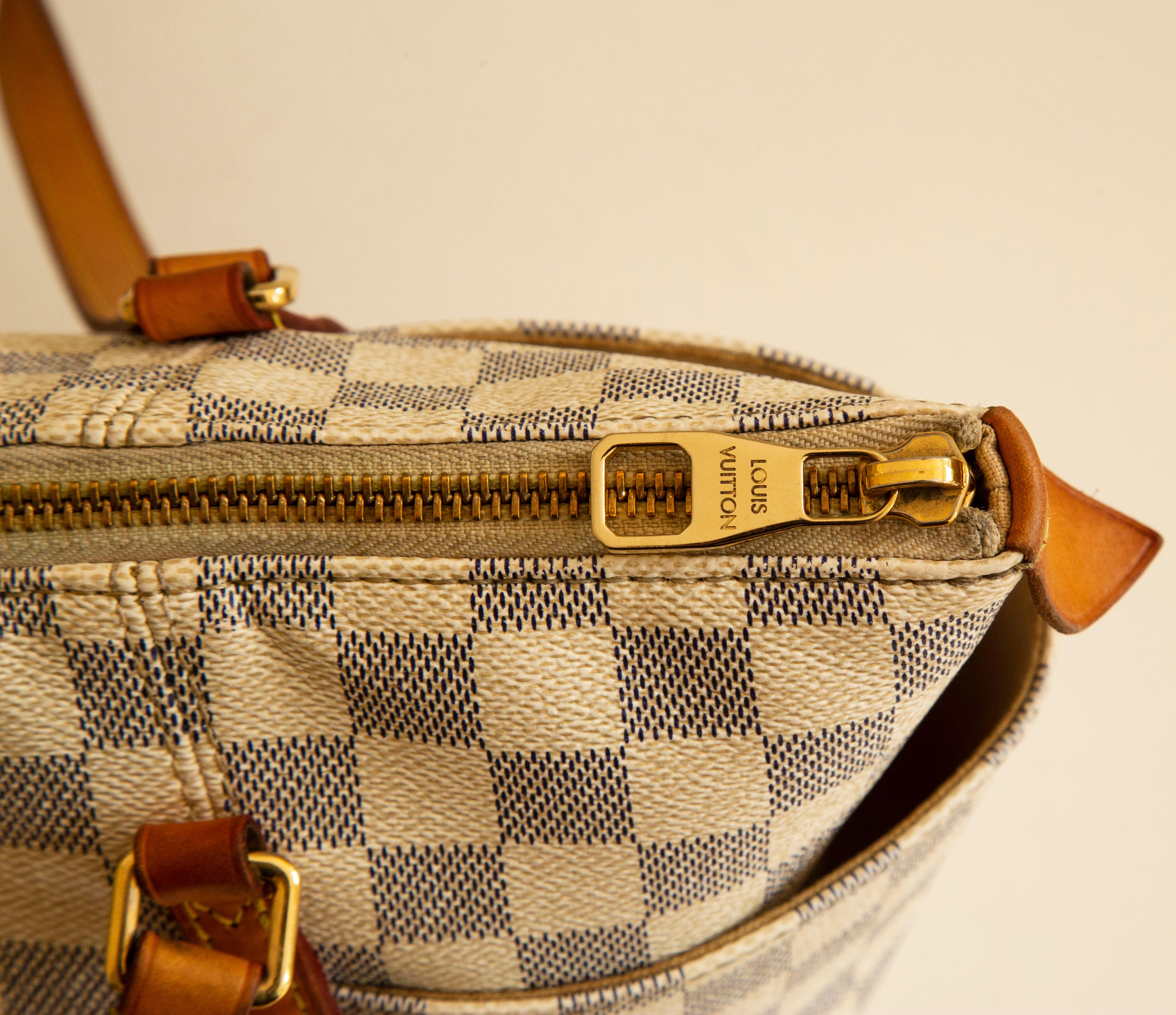 2000s Louis Vuitton Damier Azur Totally PM Tote Bag For Sale 12
