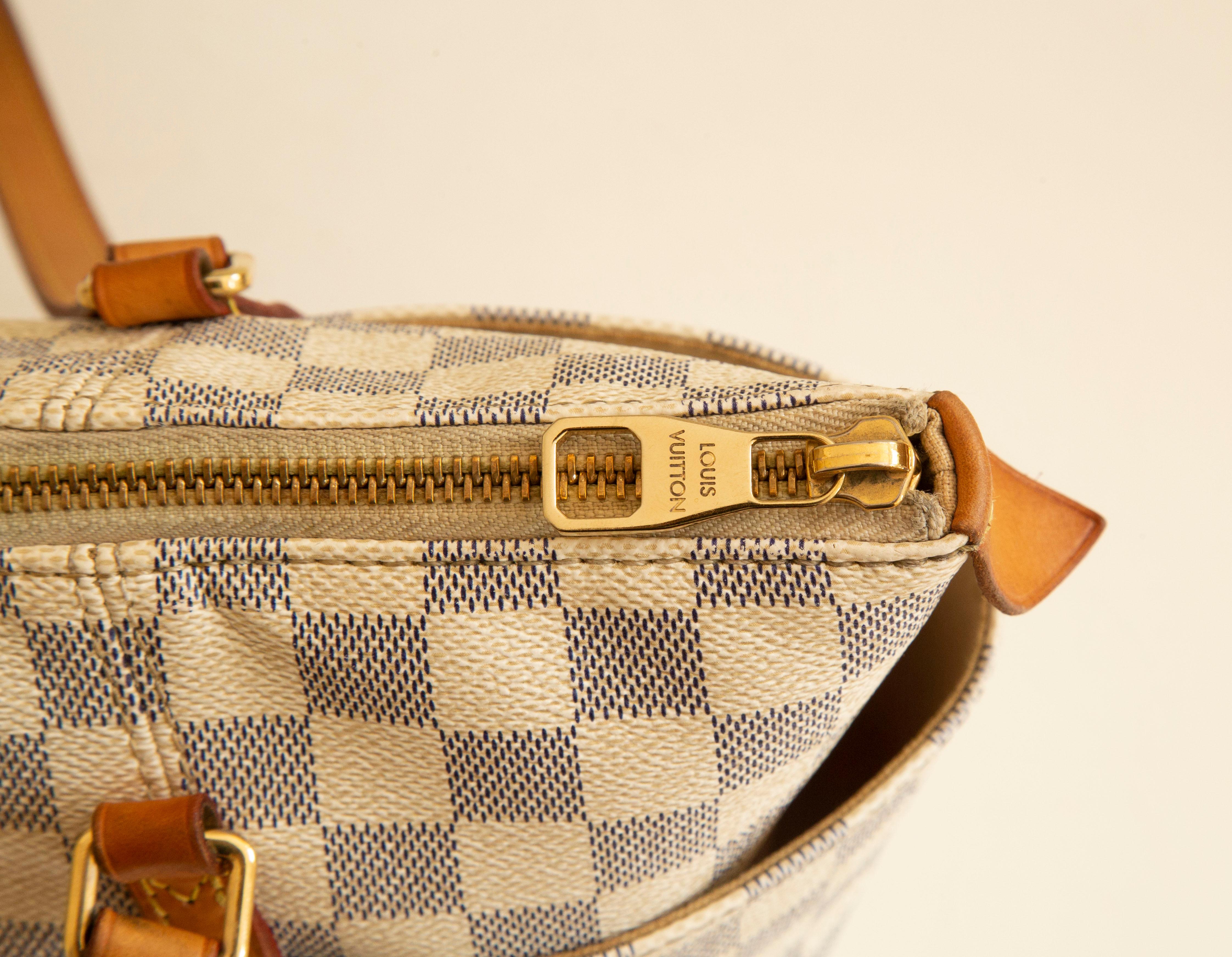 2000s Louis Vuitton Damier Azur Totally PM Tote Bag For Sale 3
