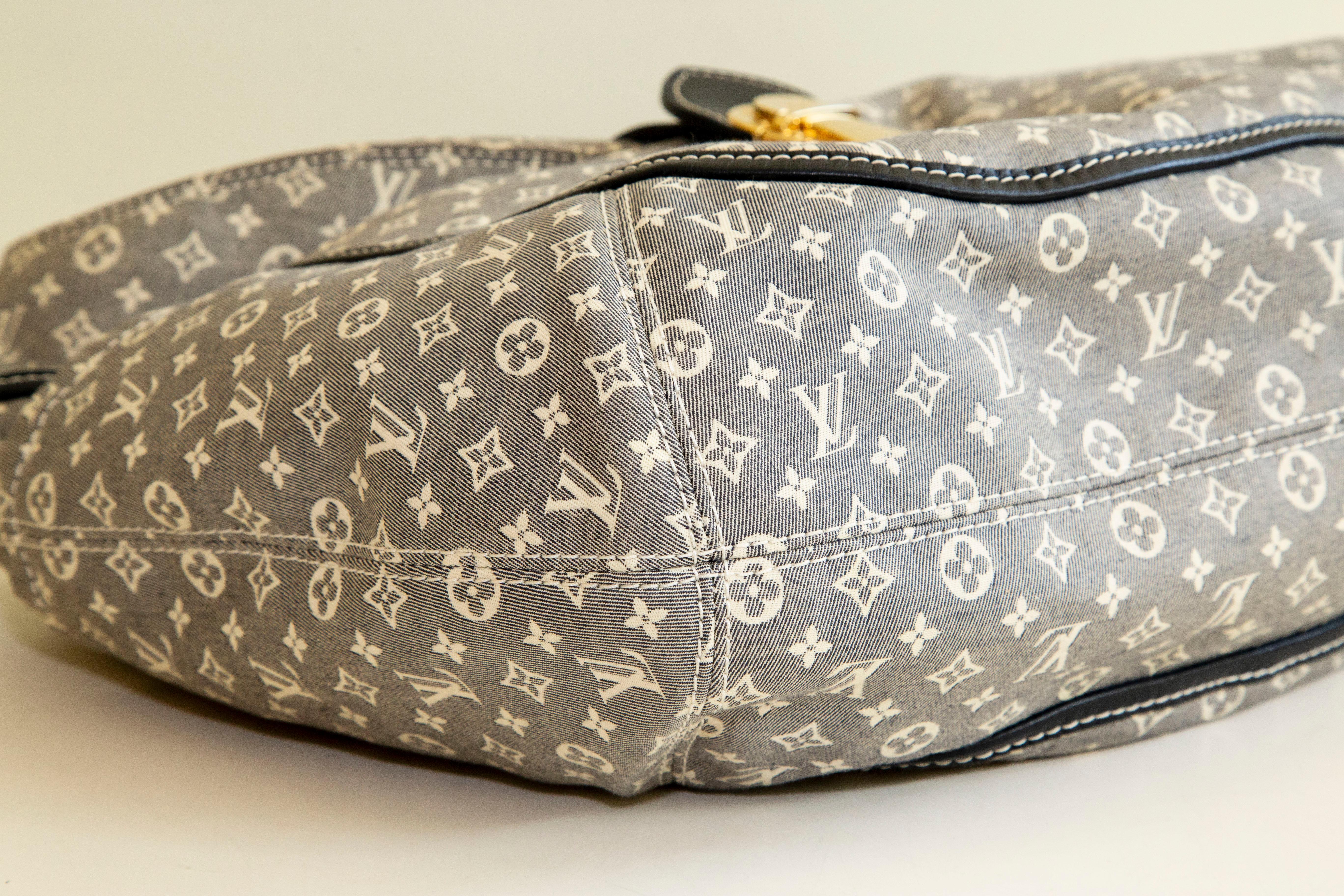 2000s  Louis Vuitton Idylle Romance Bon état - En vente à Arnhem, NL