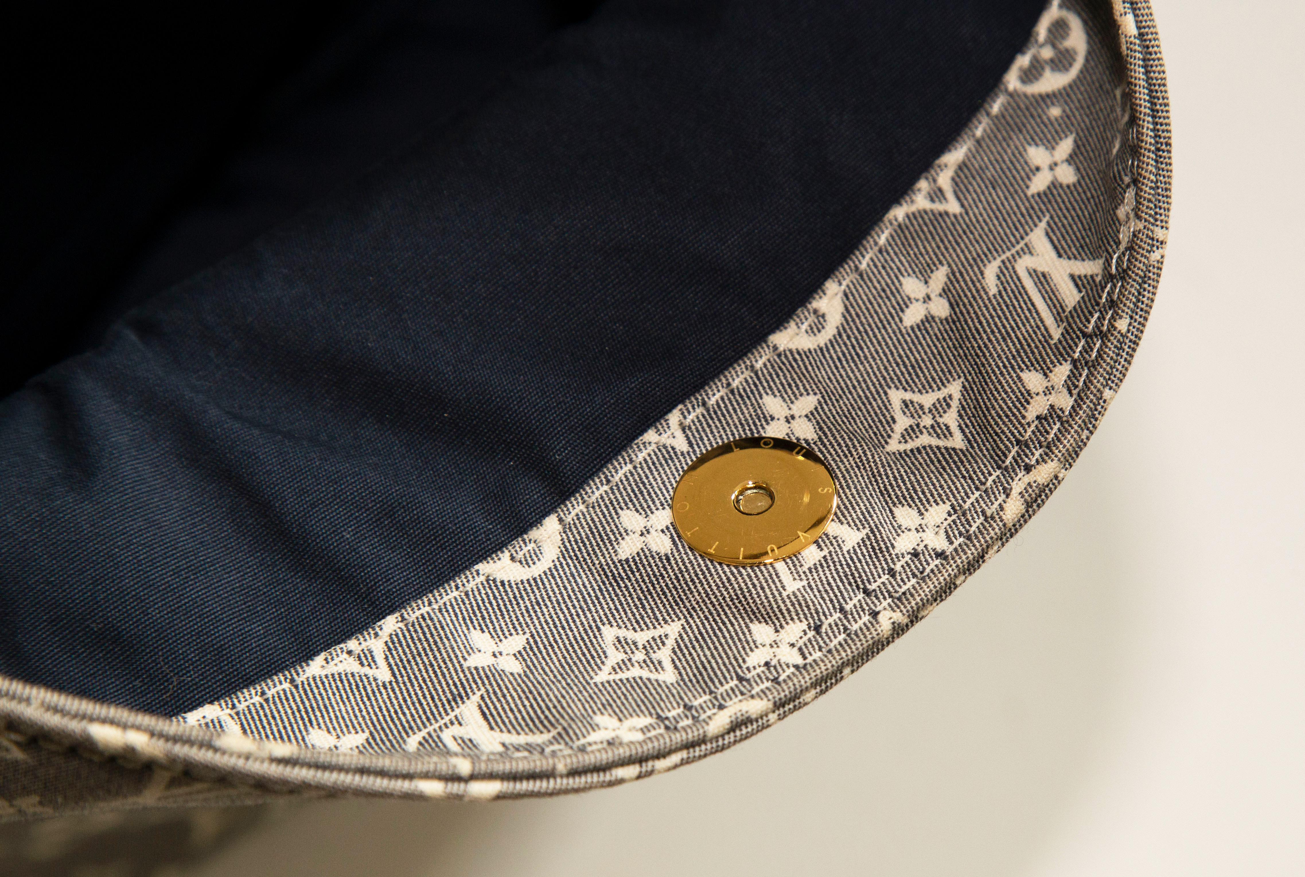 2000s  Louis Vuitton Idylle Romance en vente 4