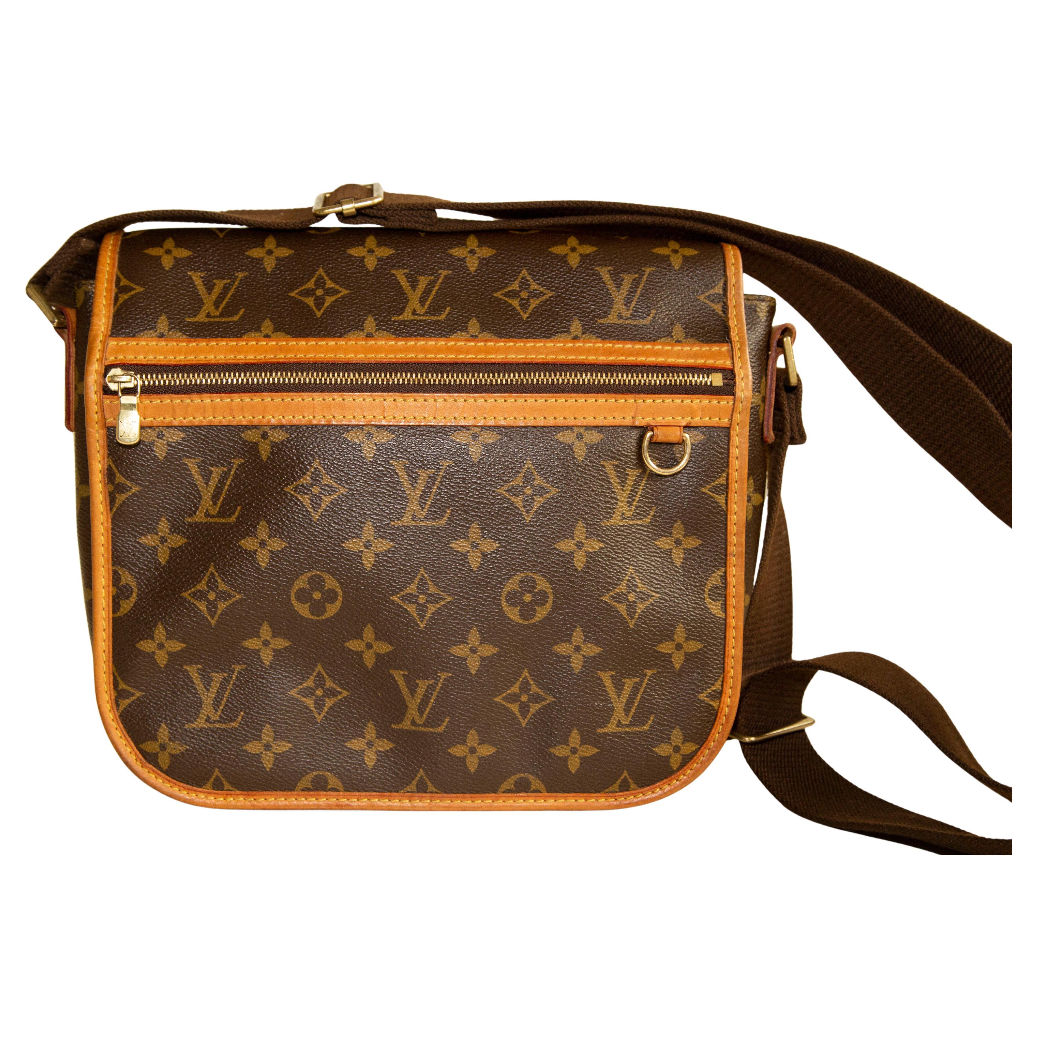 2000s Louis Vuitton Messenger Bosphore PM Shoulder Bag For Sale
