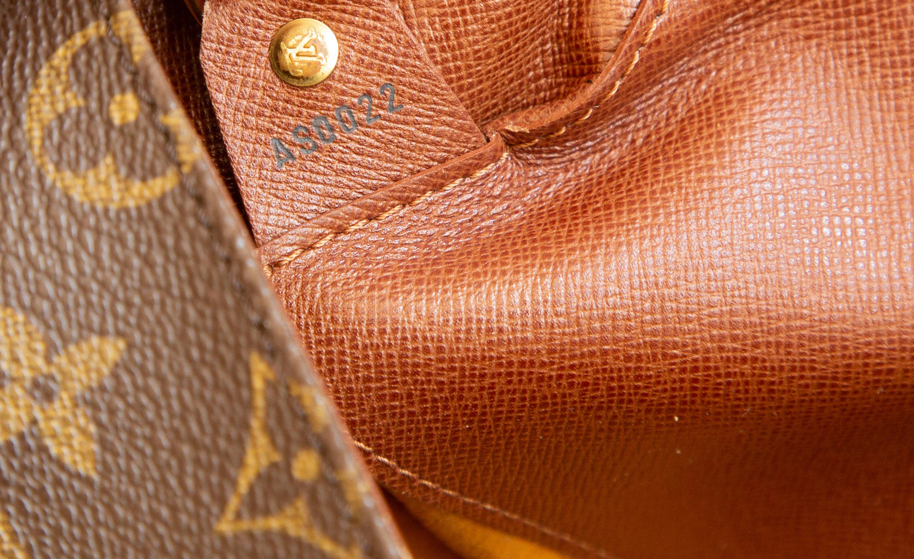 2000s Louis Vuitton Musette Monogram Shoulder/Cross Body Bag For Sale 9