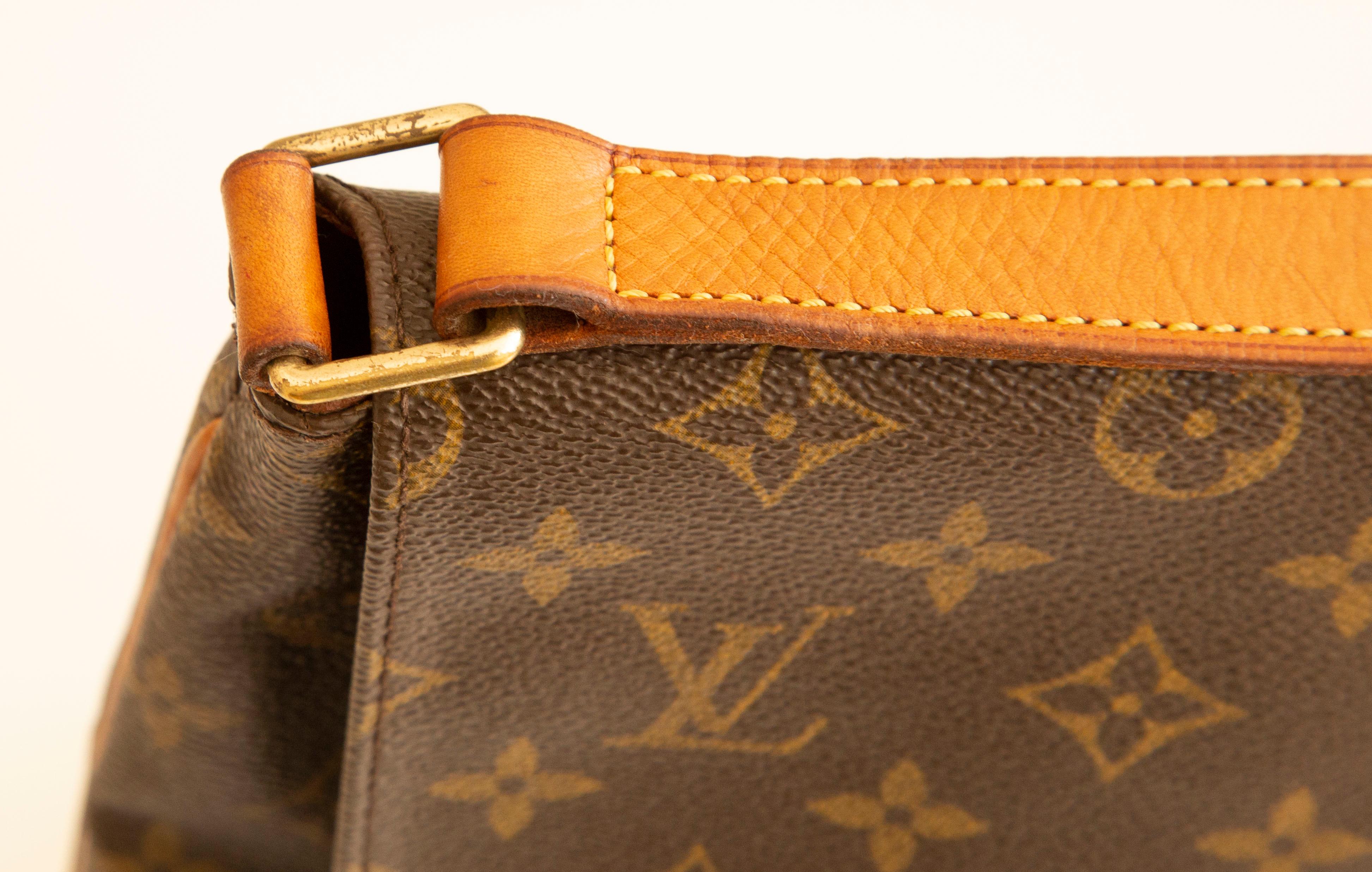 2000s Louis Vuitton Musette Monogram Shoulder/Cross Body Bag For Sale 11